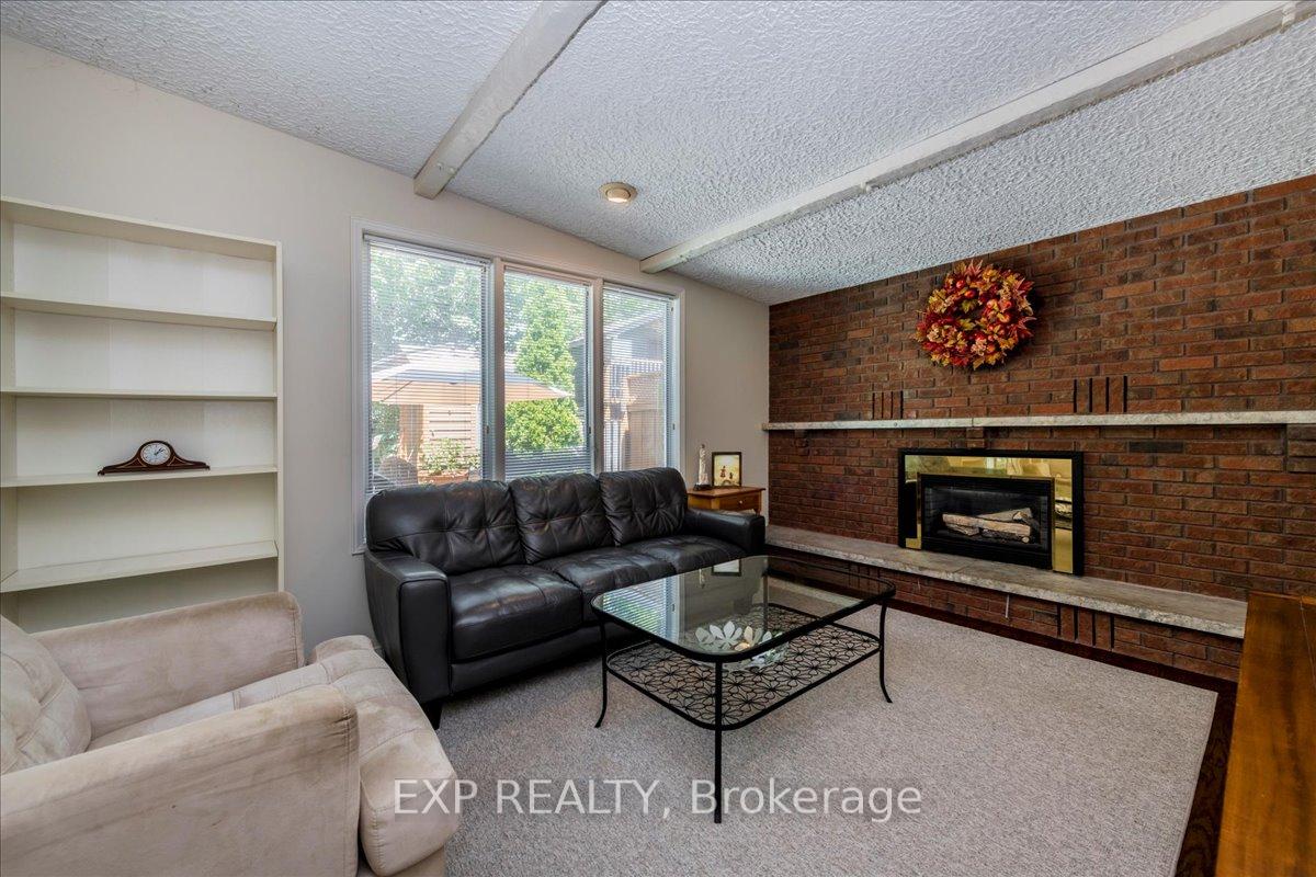 Photo 16 of 7 White Pine Place, Barrie, Codrington — HOMEH