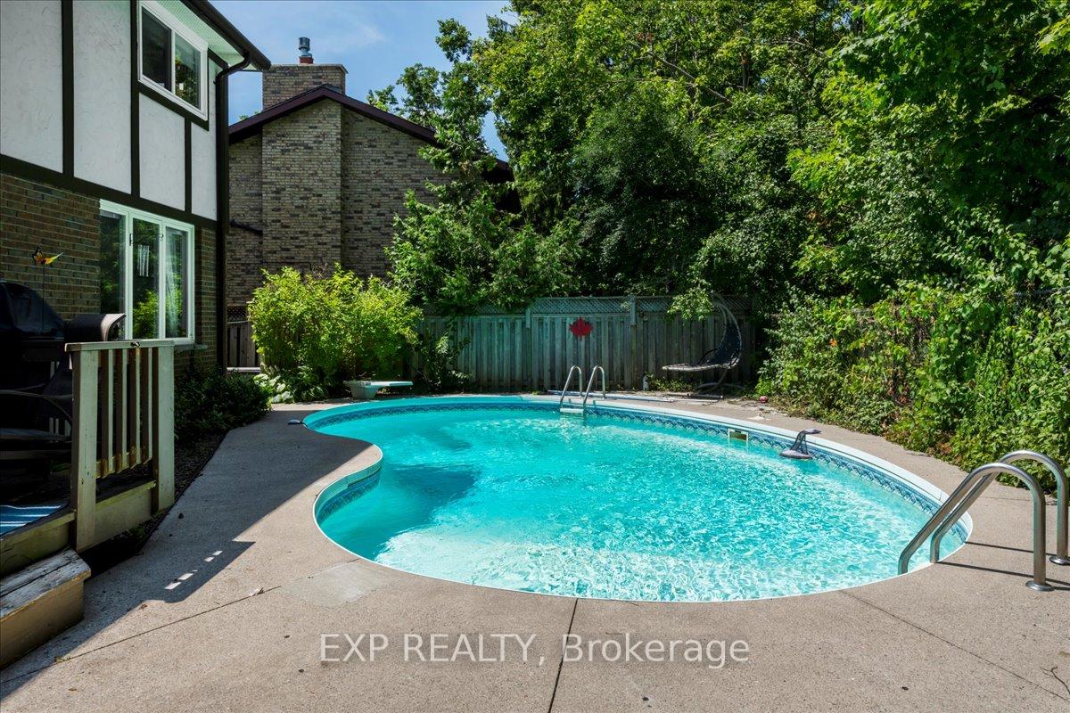 Photo 32 of 7 White Pine Place, Barrie, Codrington — HOMEH