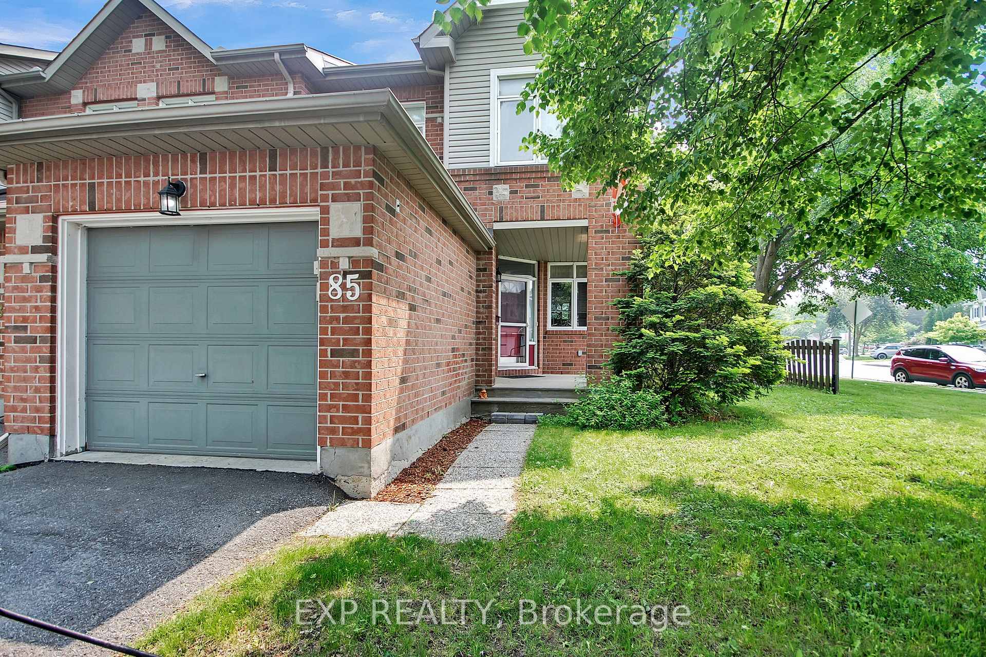 Photo 3 of 85 Astoria Crescent, Ottawa, Barrhaven East — HOMEH