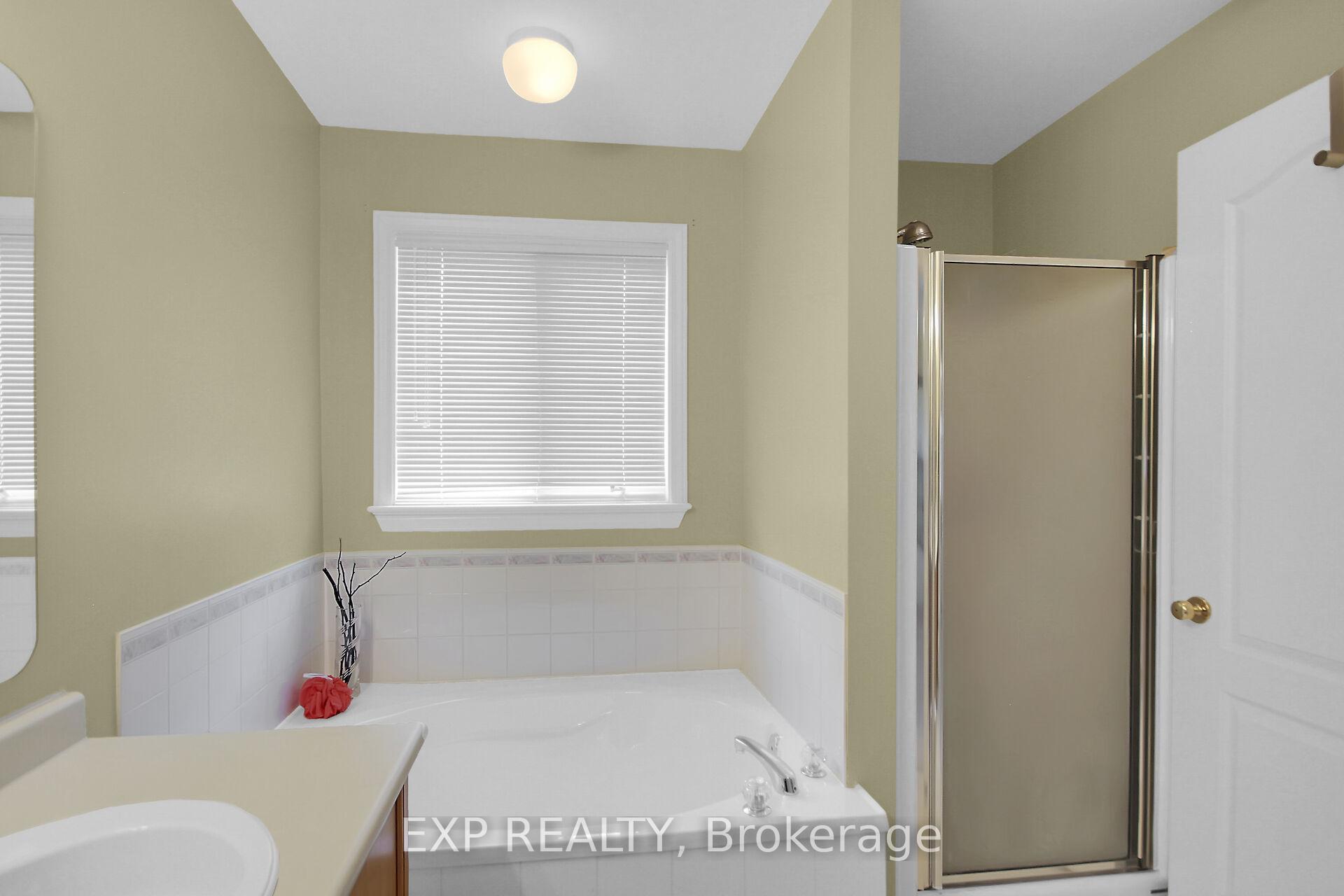 Photo 21 of 85 Astoria Crescent, Ottawa, Barrhaven East — HOMEH