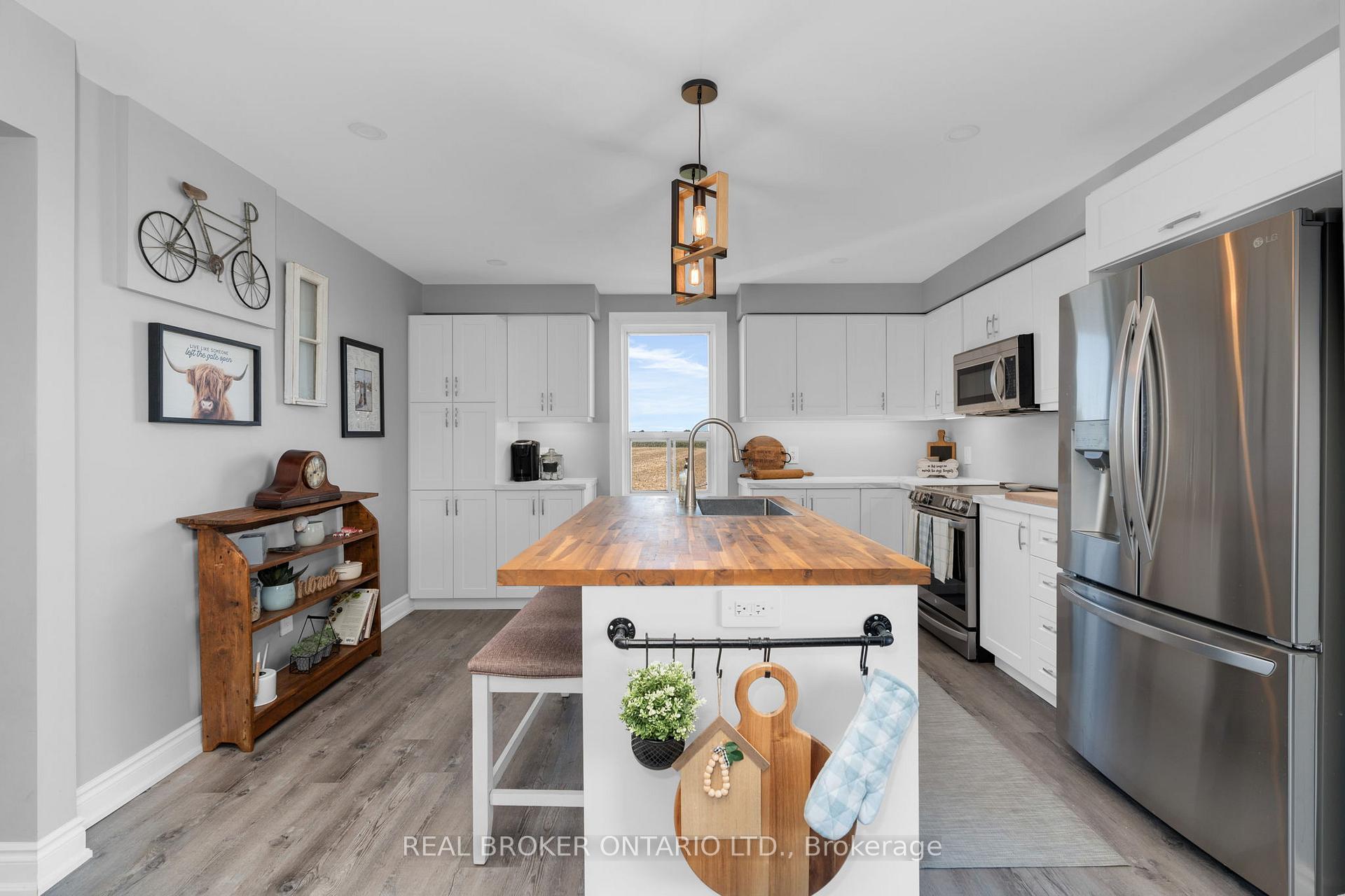 Photo 12 of 4542 6 Sunnidale Concession, Clearview, Rural Clearview — HOMEH