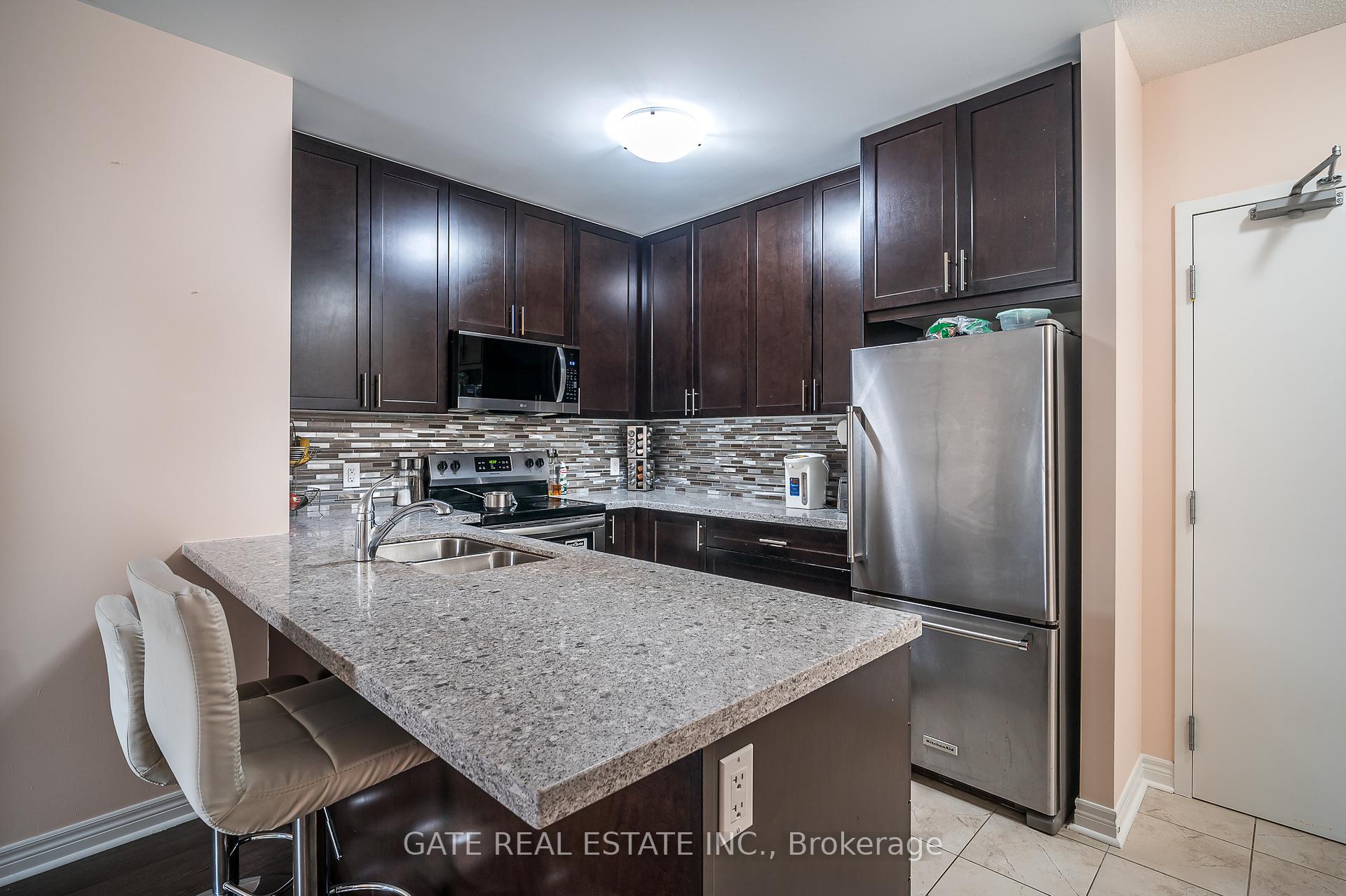 Photo 8 of Unit 117, 39 New Delhi Drive, Markham, Cedarwood — HOMEH