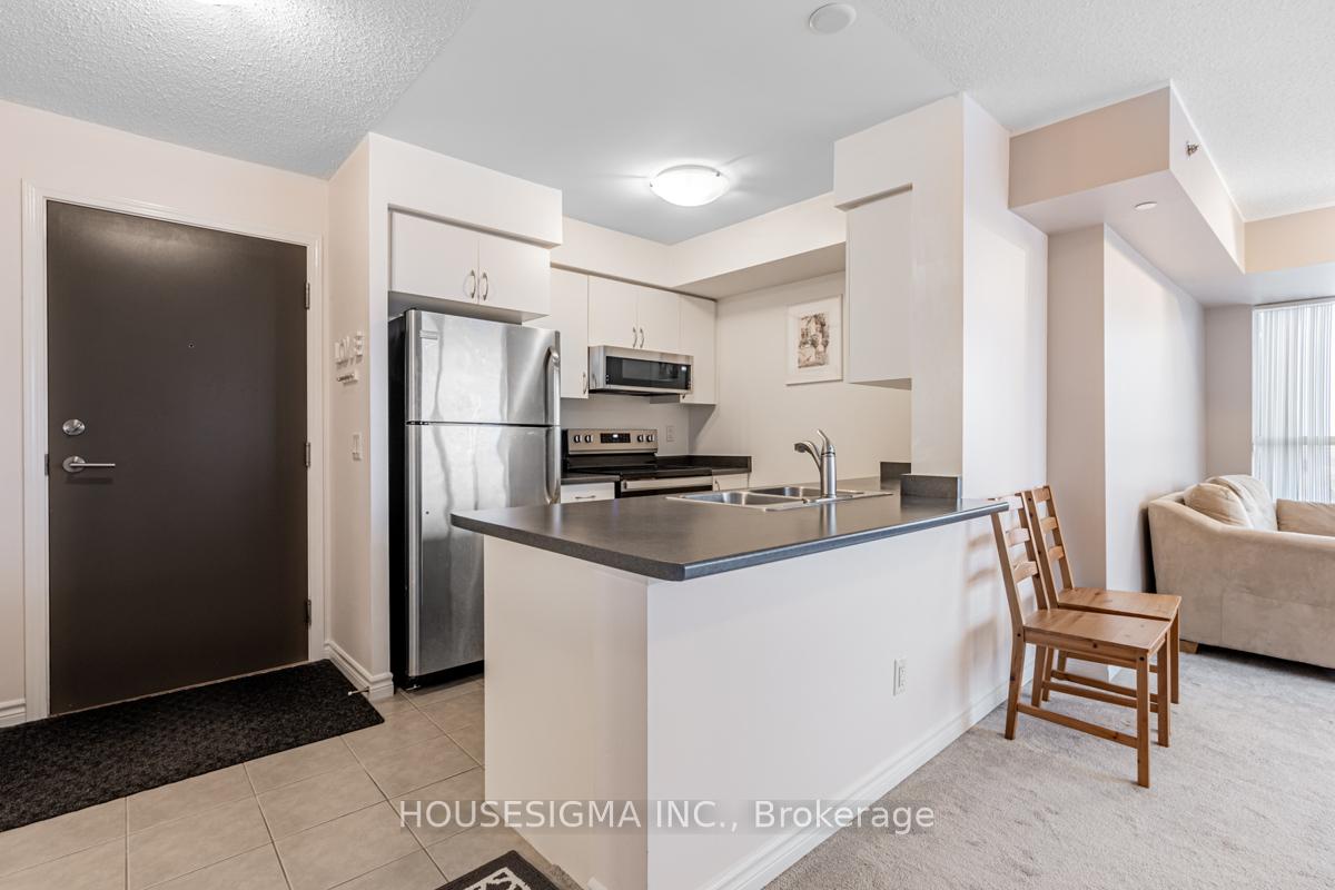 Photo 6 of Unit 1203, 35 Saranac Boulevard N, Toronto, Englemount-Lawrence — HOMEH