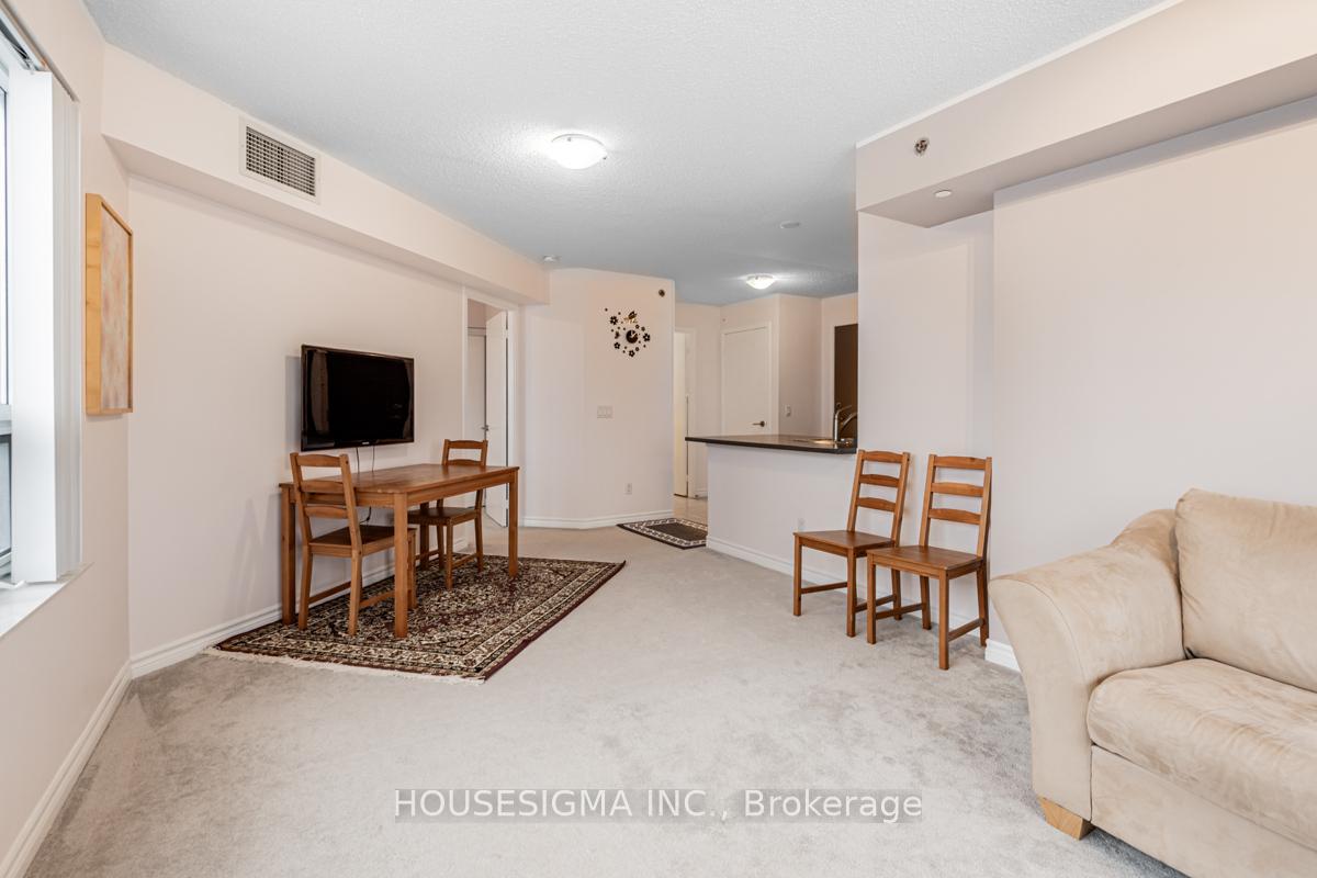 Photo 14 of Unit 1203, 35 Saranac Boulevard N, Toronto, Englemount-Lawrence — HOMEH