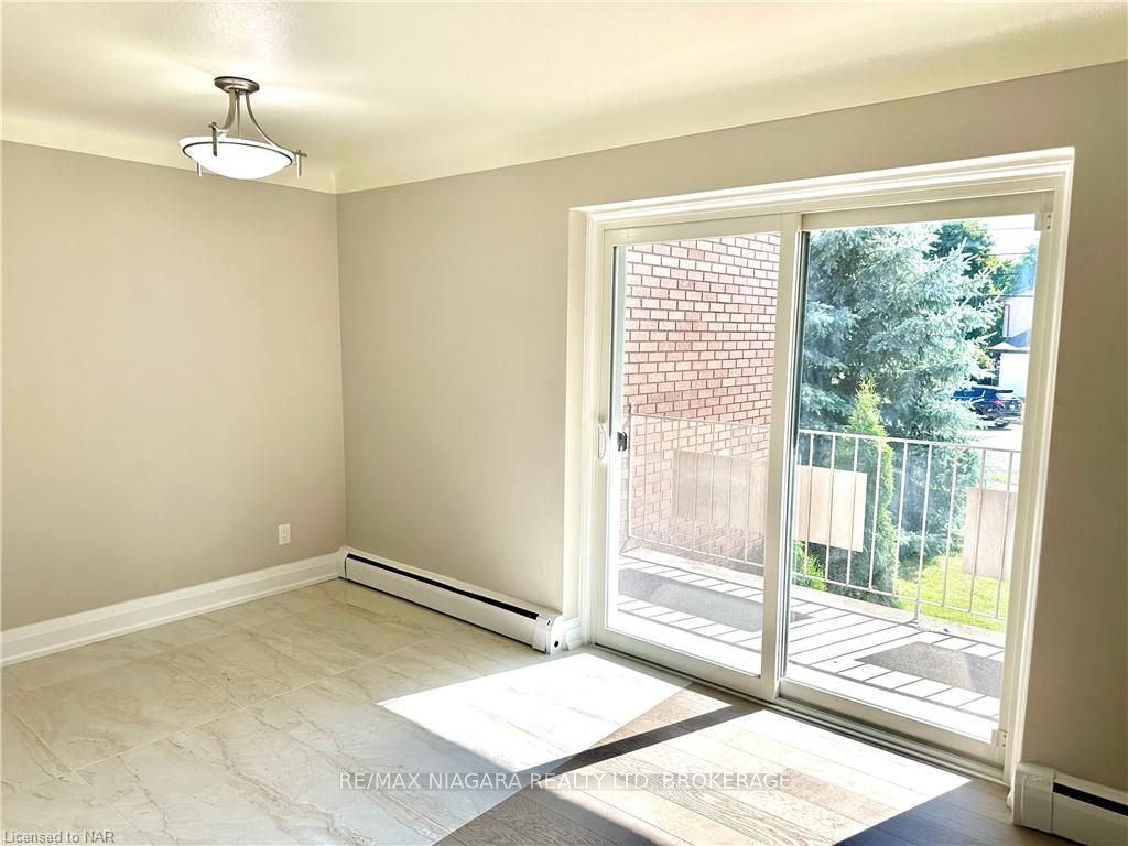 Photo 5 of Unit 6, 286 Vine Street, St. Catharines, Carlton/Bunting — HOMEH
