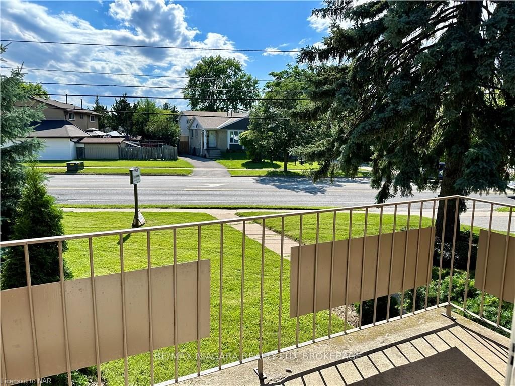 Photo 7 of Unit 6, 286 Vine Street, St. Catharines, Carlton/Bunting — HOMEH