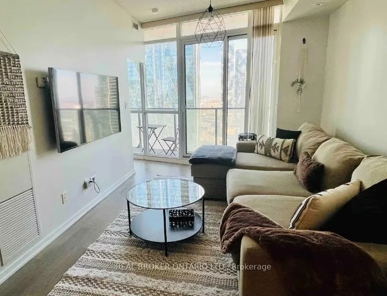 Photo 3 of Unit 2909, 65 Bremner Boulevard, Toronto, Waterfront Communities — HOMEH