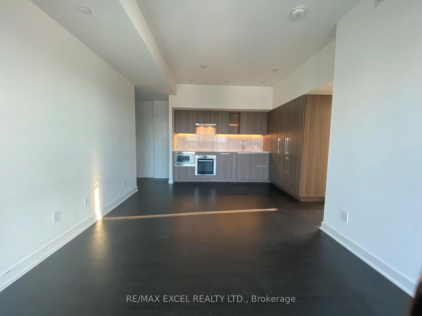 Photo 5 of Unit 3103, 19 Bathurst Street, Toronto, Waterfront Communities — HOMEH