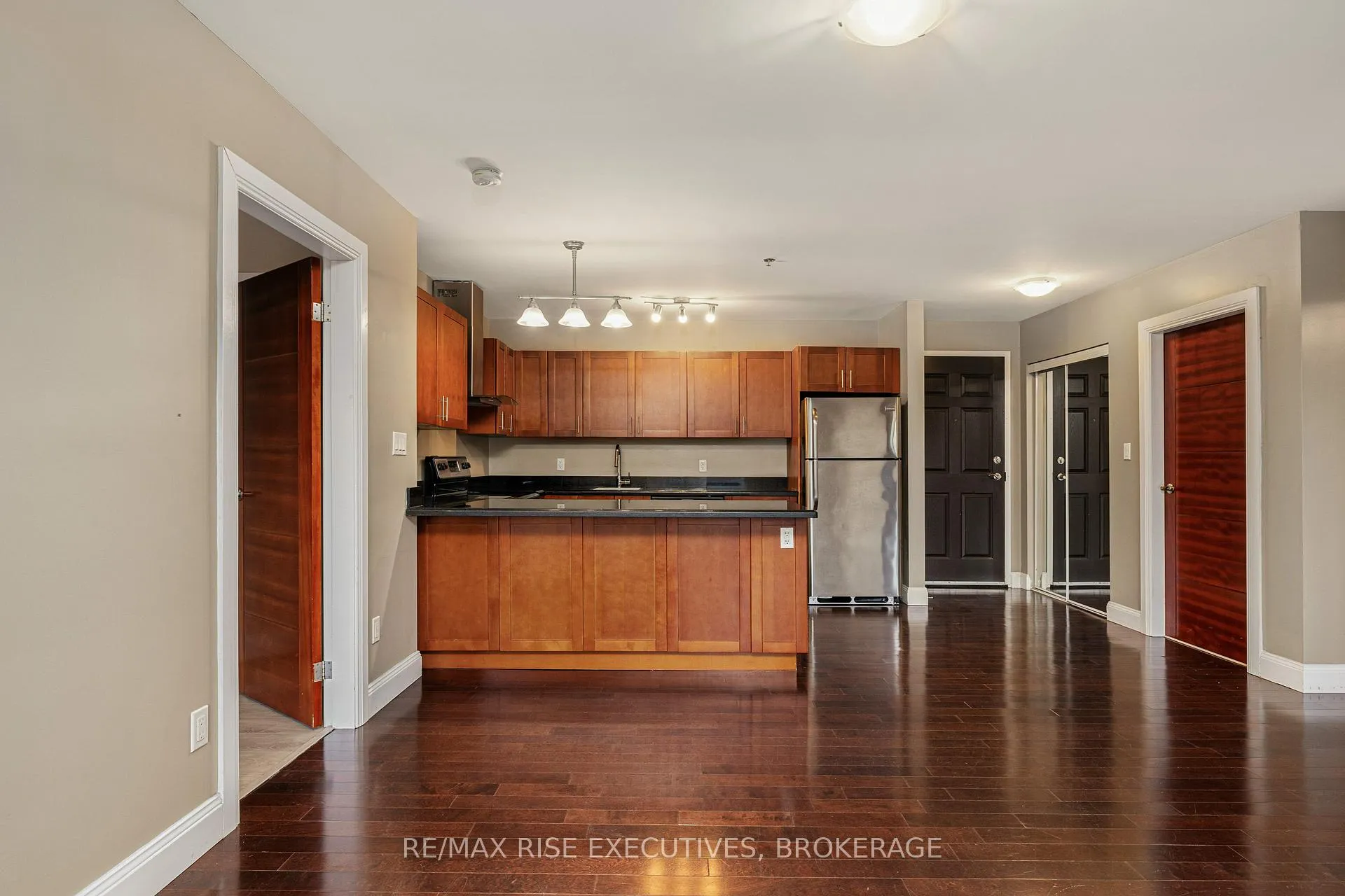 Photo 7 of Unit 405, 539 Armstrong Road, Kingston, East Gardiners Rd — HOMEH