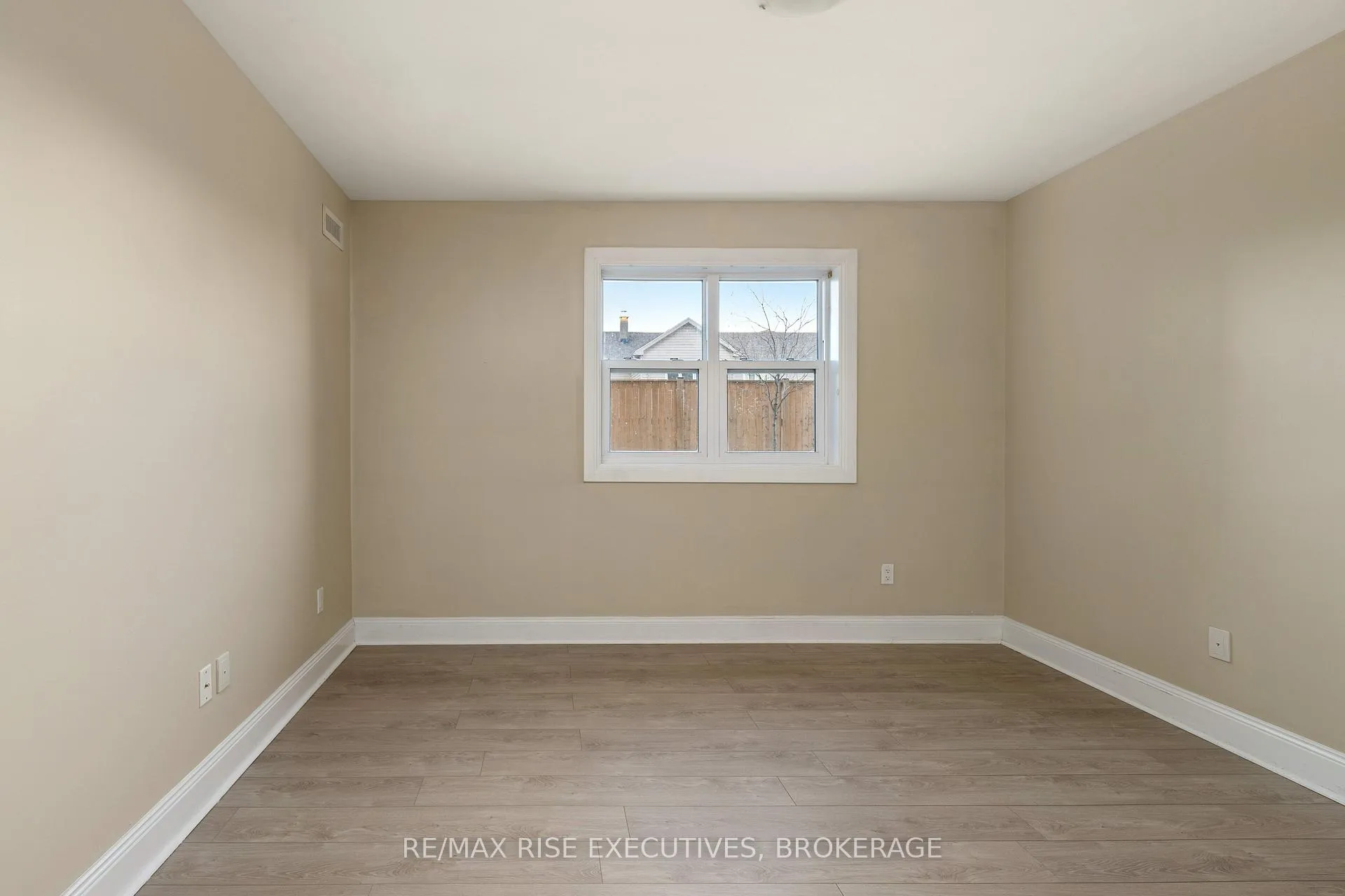Photo 25 of Unit 405, 539 Armstrong Road, Kingston, East Gardiners Rd — HOMEH