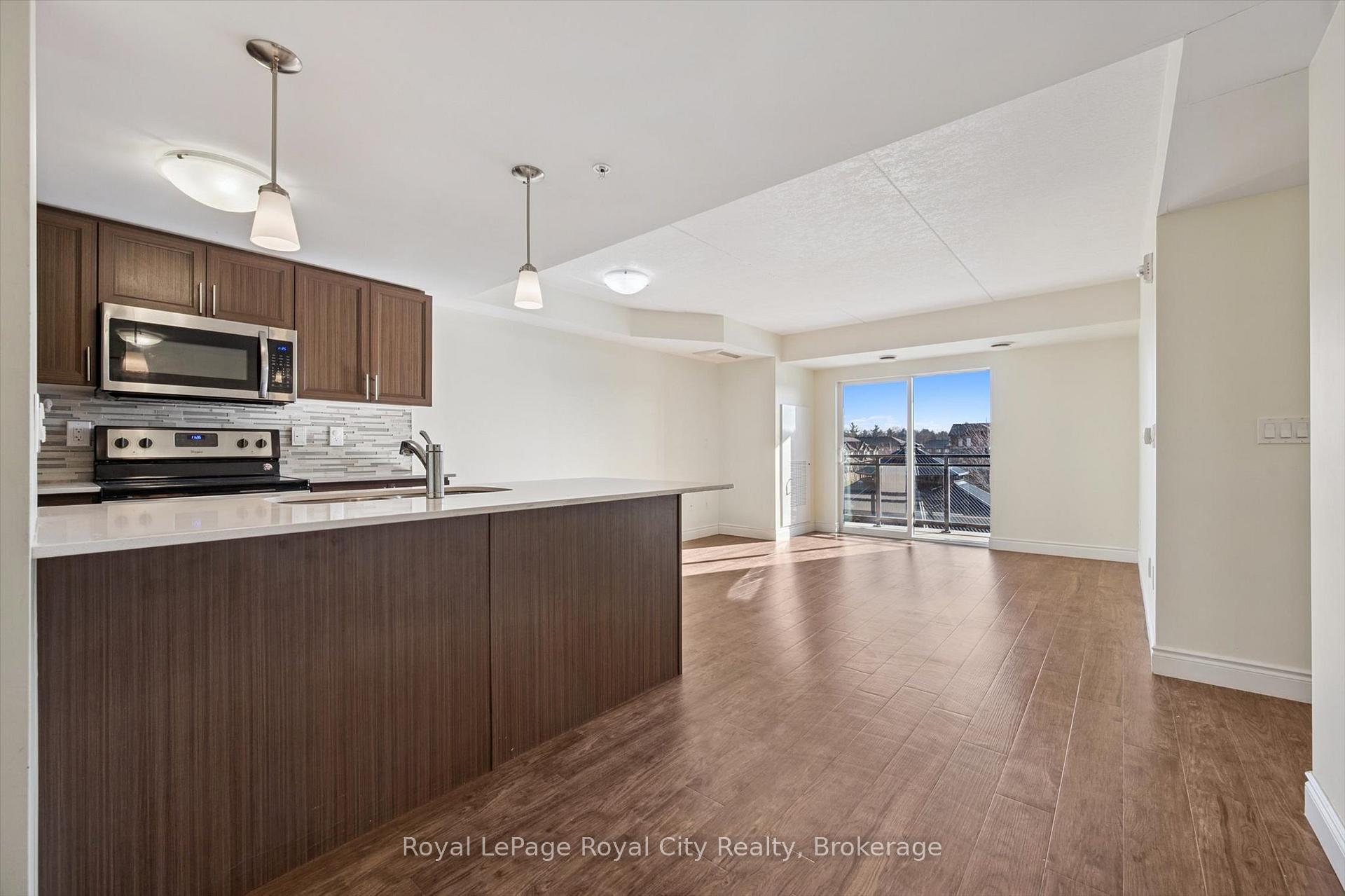 Photo 1 of Unit 301, 17 Kay Crescent, Guelph, Pineridge/Westminster Woods — HOMEH