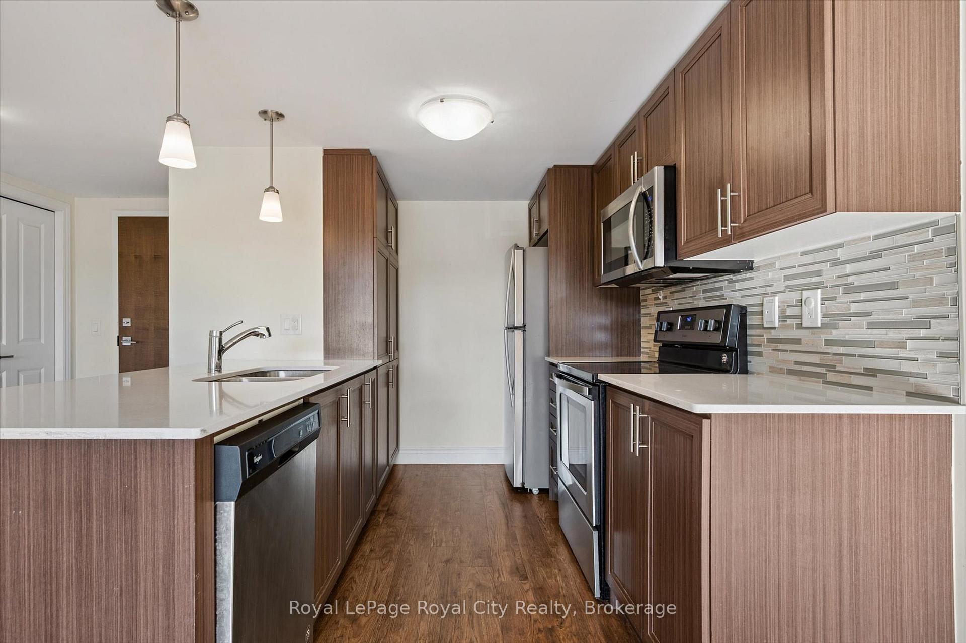 Photo 16 of Unit 301, 17 Kay Crescent, Guelph, Pineridge/Westminster Woods — HOMEH