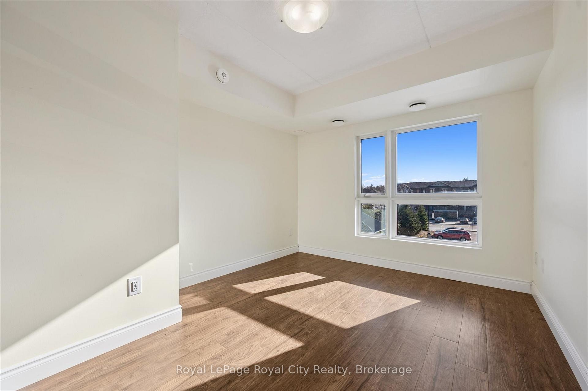 Photo 21 of Unit 301, 17 Kay Crescent, Guelph, Pineridge/Westminster Woods — HOMEH