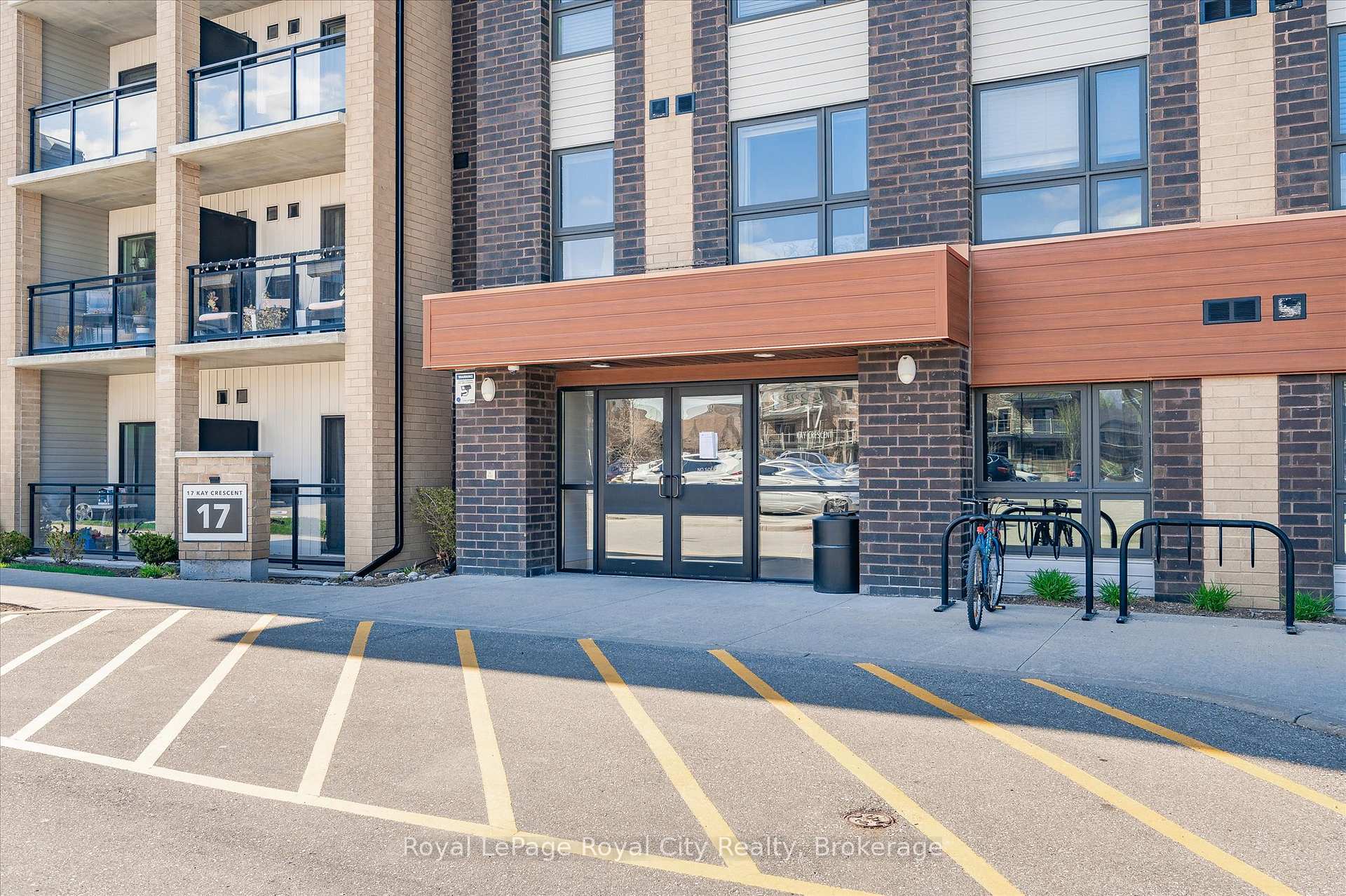 Photo 35 of Unit 301, 17 Kay Crescent, Guelph, Pineridge/Westminster Woods — HOMEH