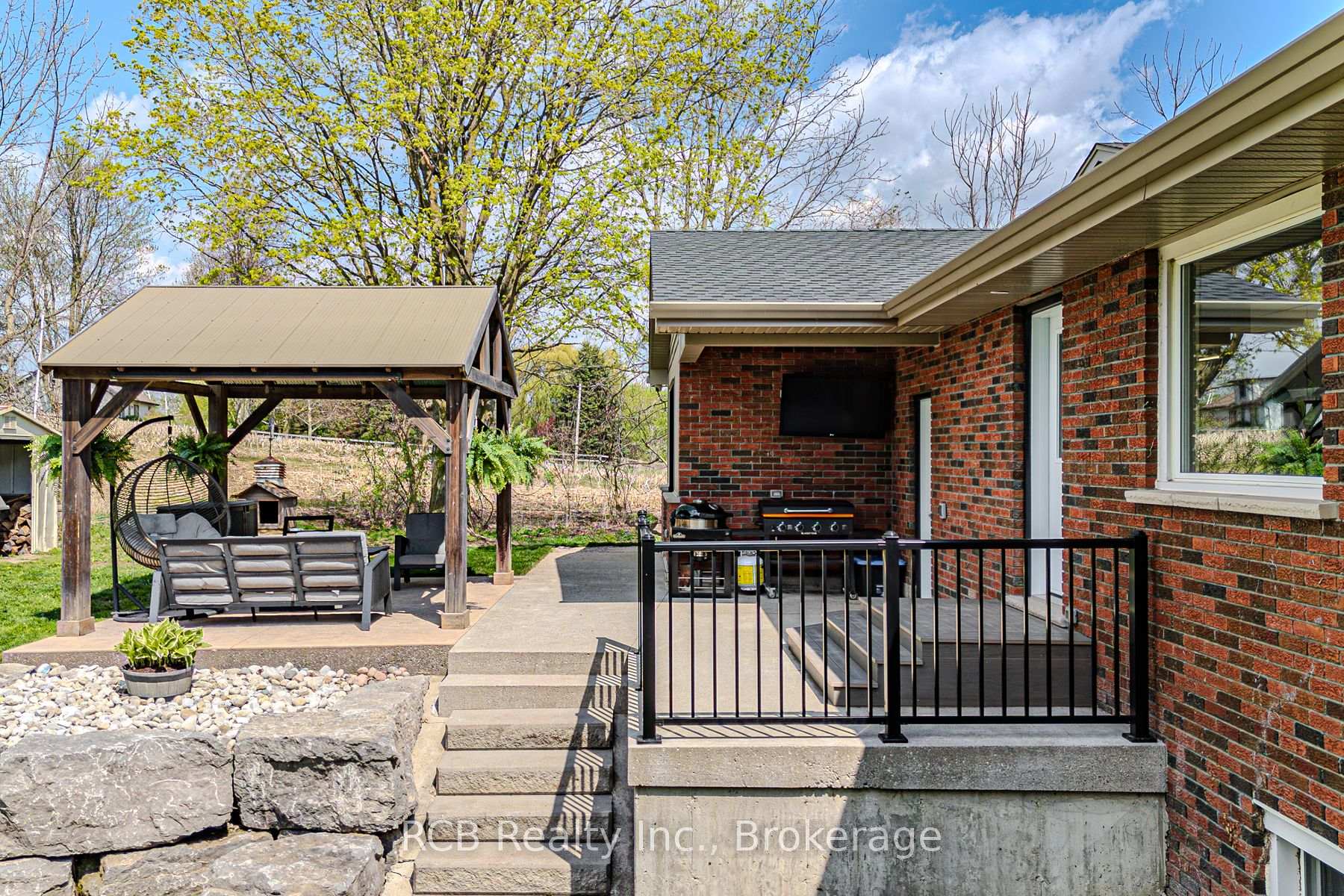 Photo 40 of 253 Highway No 5, Brant, Brantford Twp — HOMEH