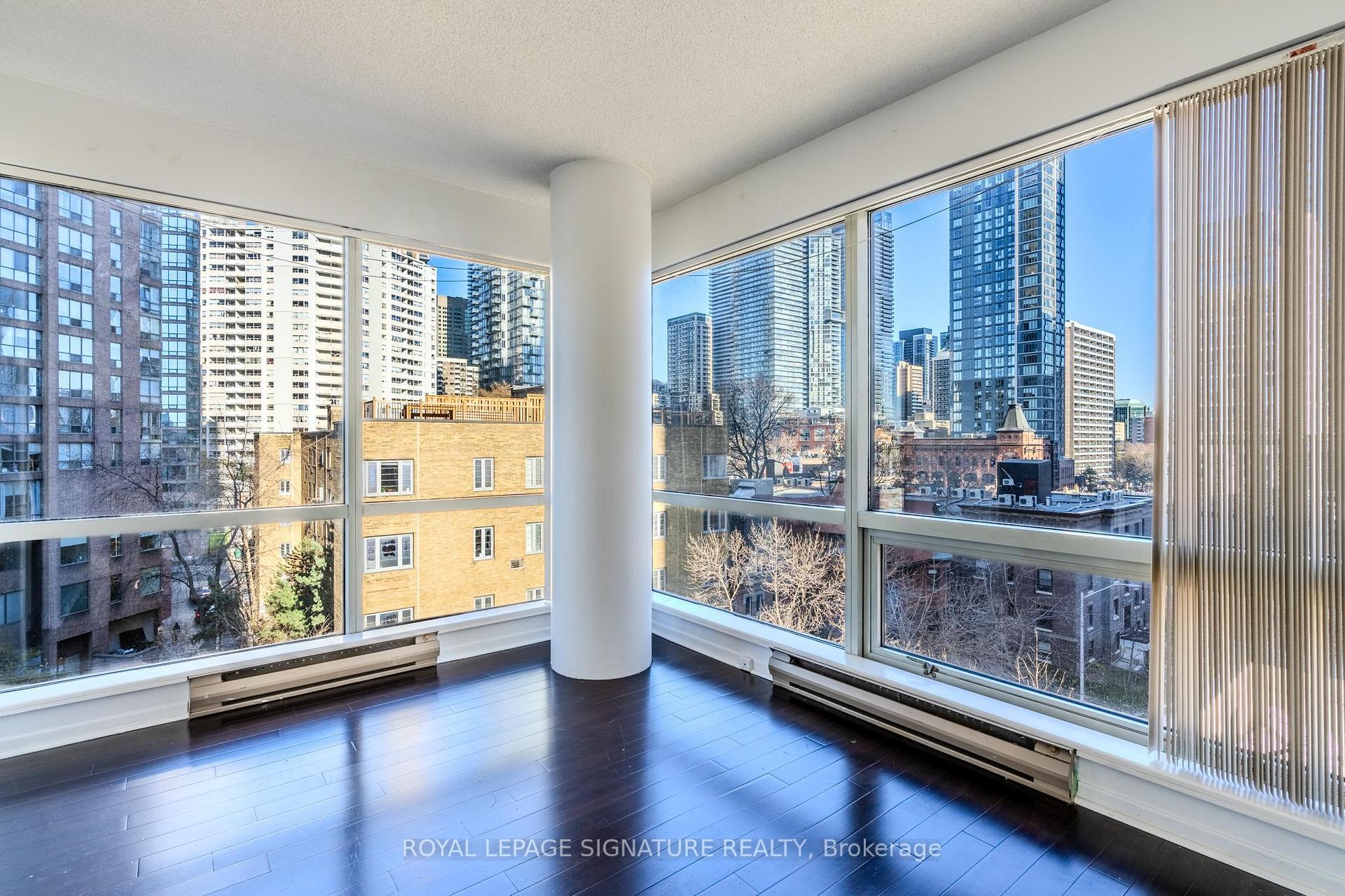 Photo 5 of Unit 704, 1001 Bay Street, Toronto, Bay Street Corridor — HOMEH