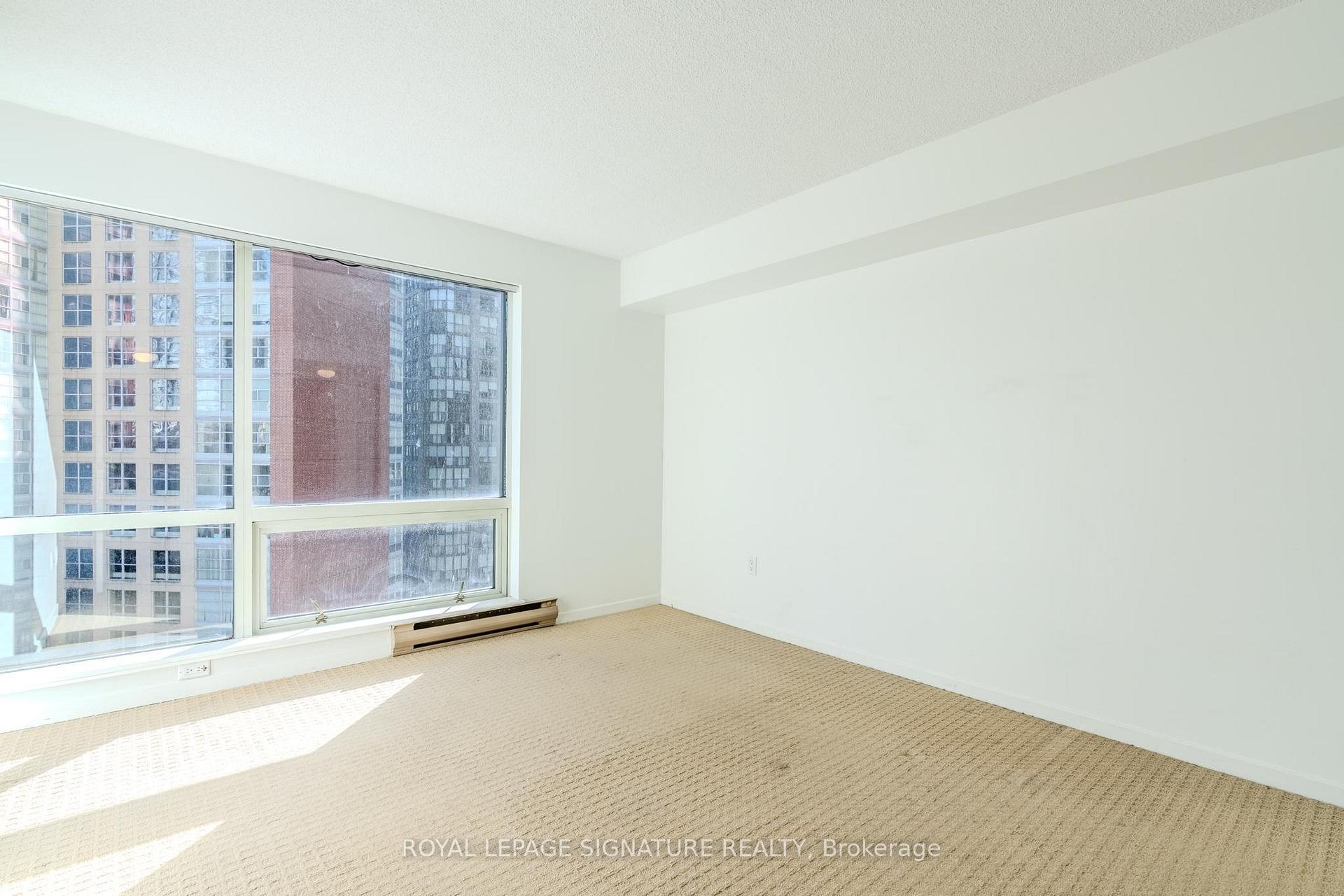 Photo 18 of Unit 704, 1001 Bay Street, Toronto, Bay Street Corridor — HOMEH