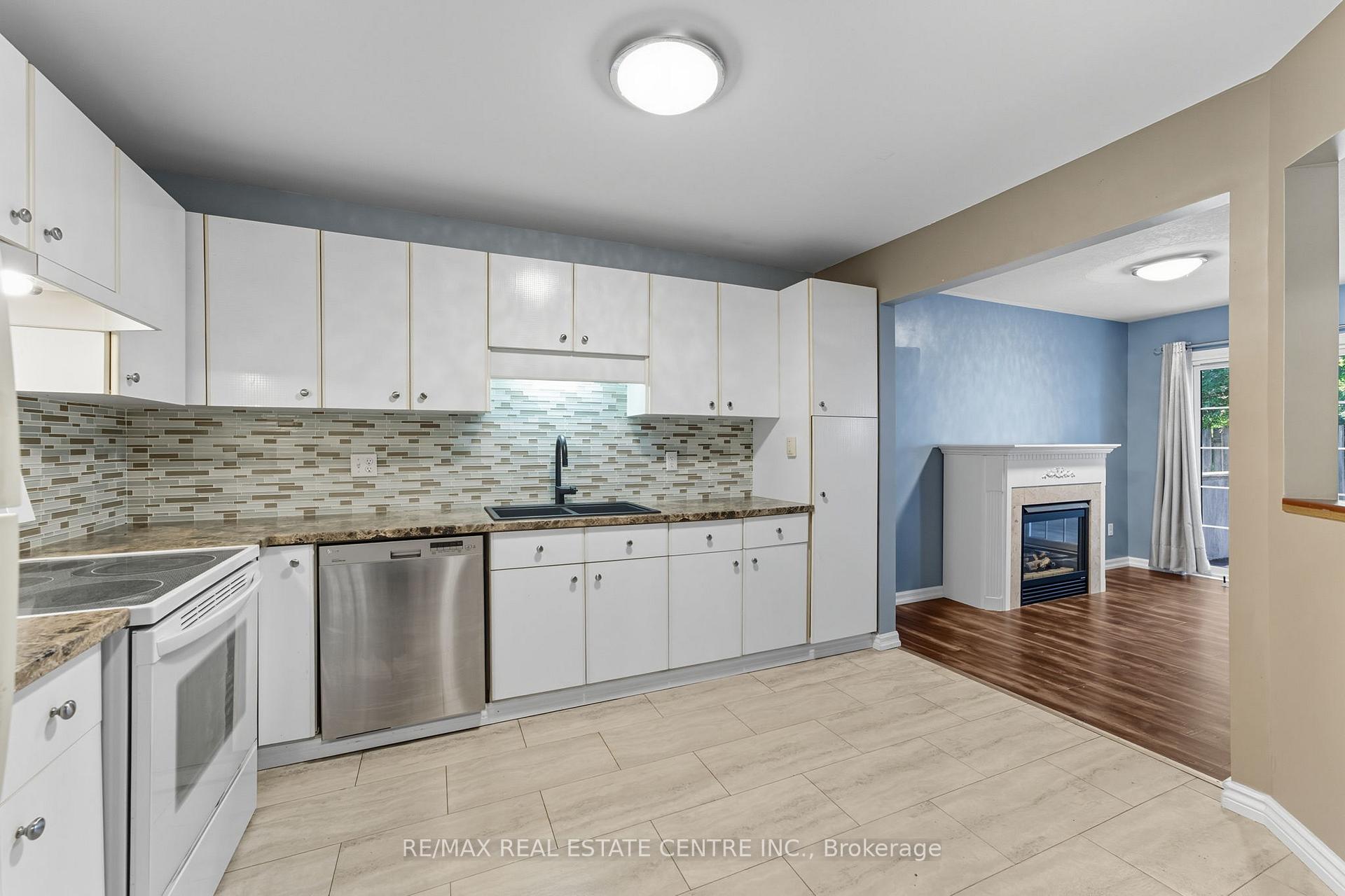 Photo 5 of 713 Champlain Boulevard, Cambridge — HOMEH