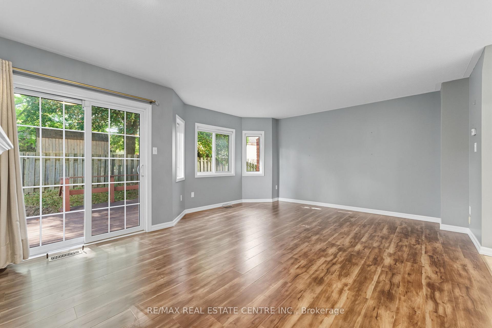 Photo 12 of 713 Champlain Boulevard, Cambridge — HOMEH