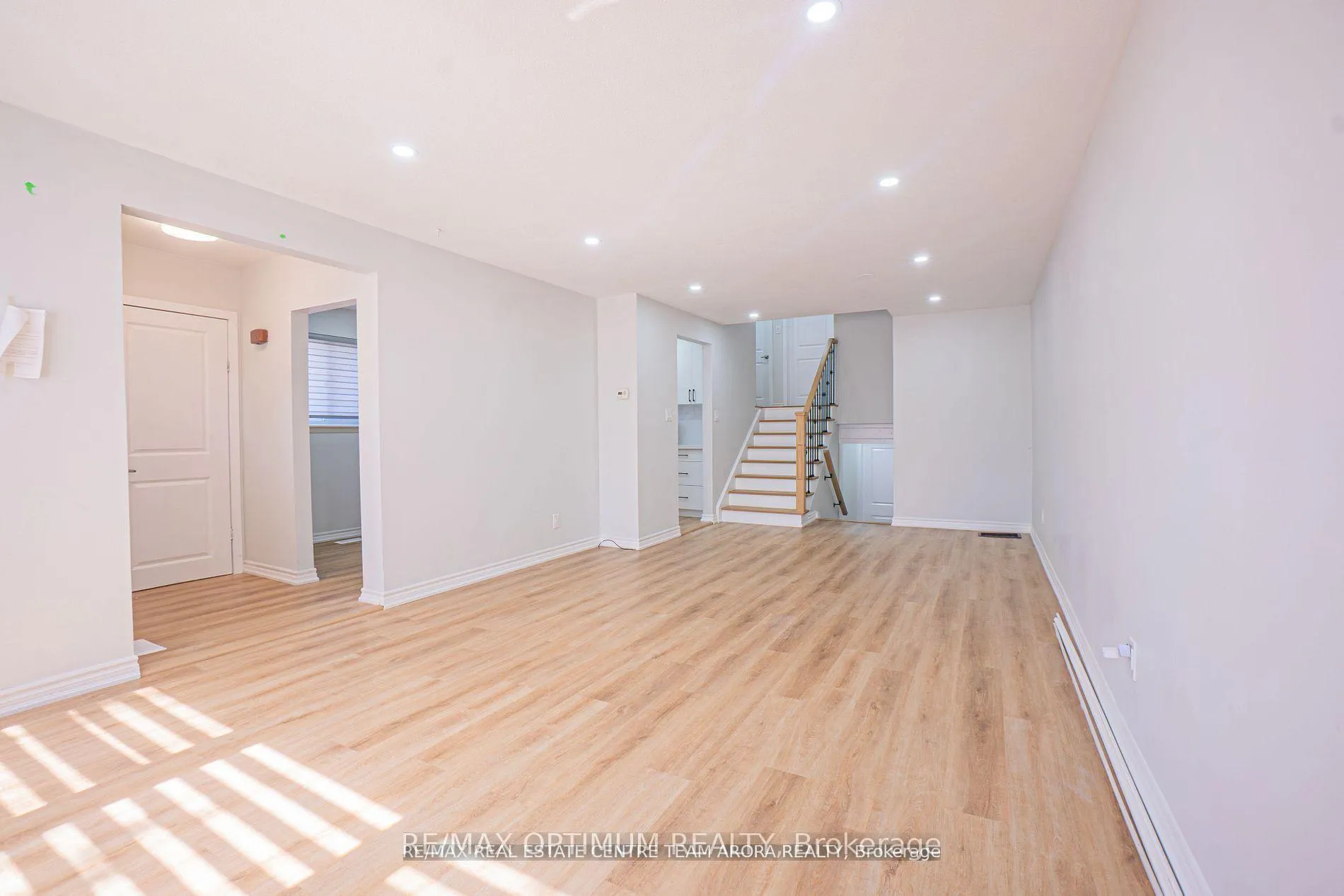 Photo 8 of 152 Vodden Street E, Brampton, Brampton North — HOMEH
