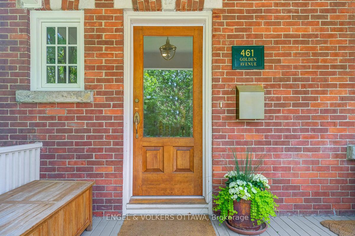 Photo 4 of 461 Golden Avenue, Ottawa, McKellar/Highland — HOMEH