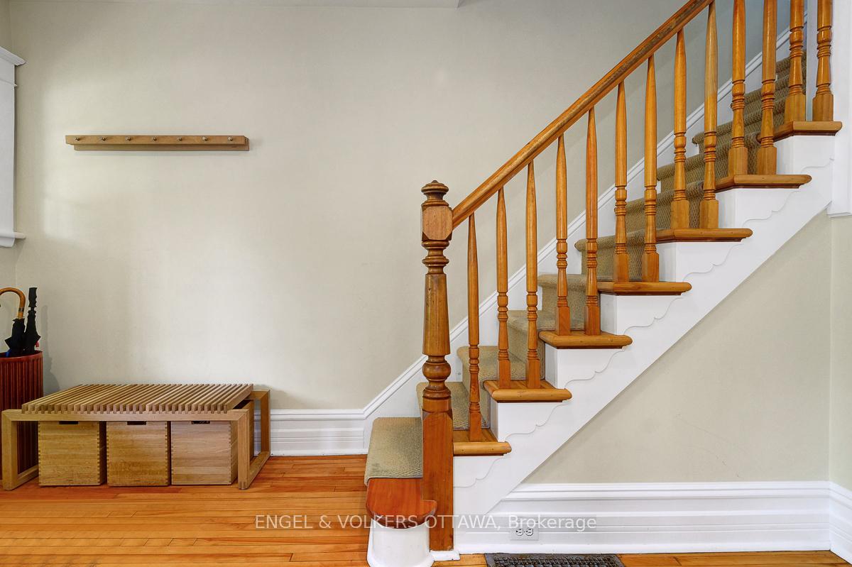 Photo 6 of 461 Golden Avenue, Ottawa, McKellar/Highland — HOMEH