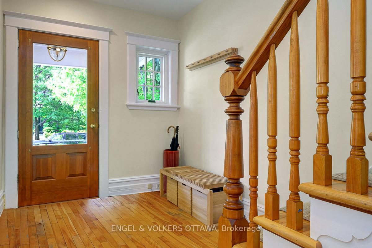 Photo 7 of 461 Golden Avenue, Ottawa, McKellar/Highland — HOMEH