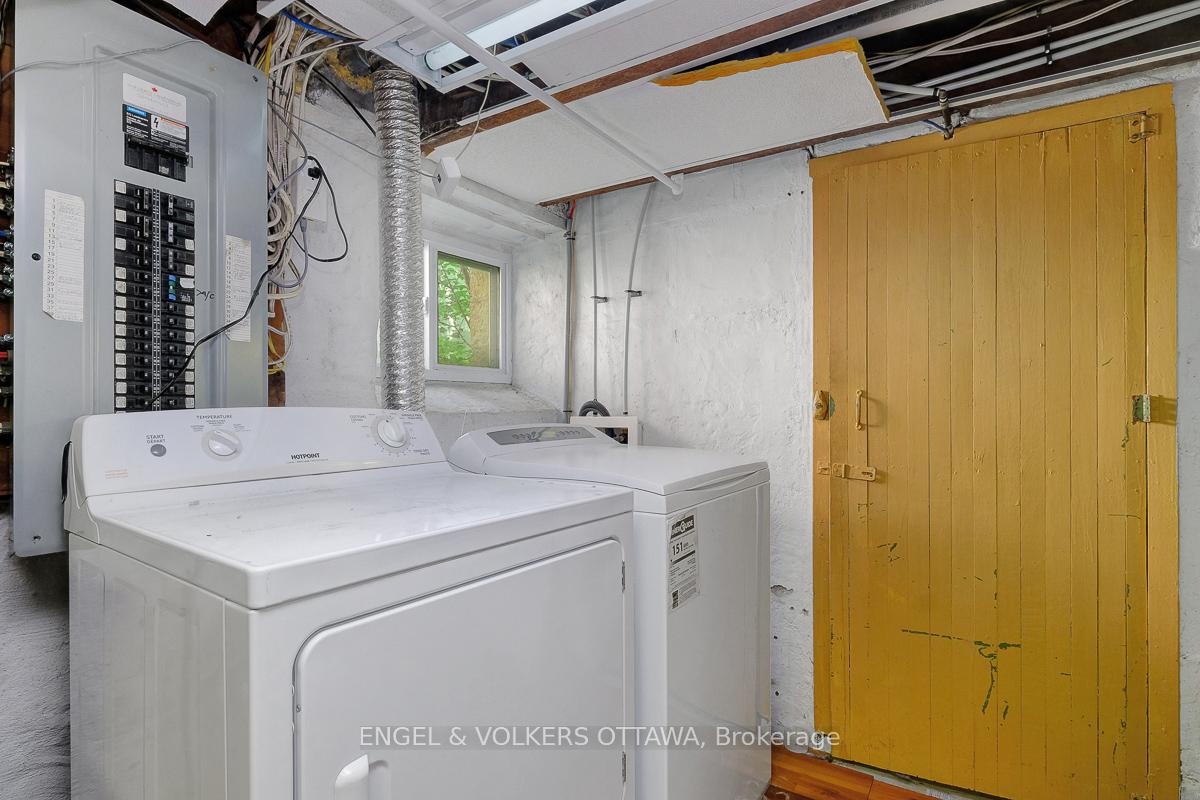 Photo 37 of 461 Golden Avenue, Ottawa, McKellar/Highland — HOMEH