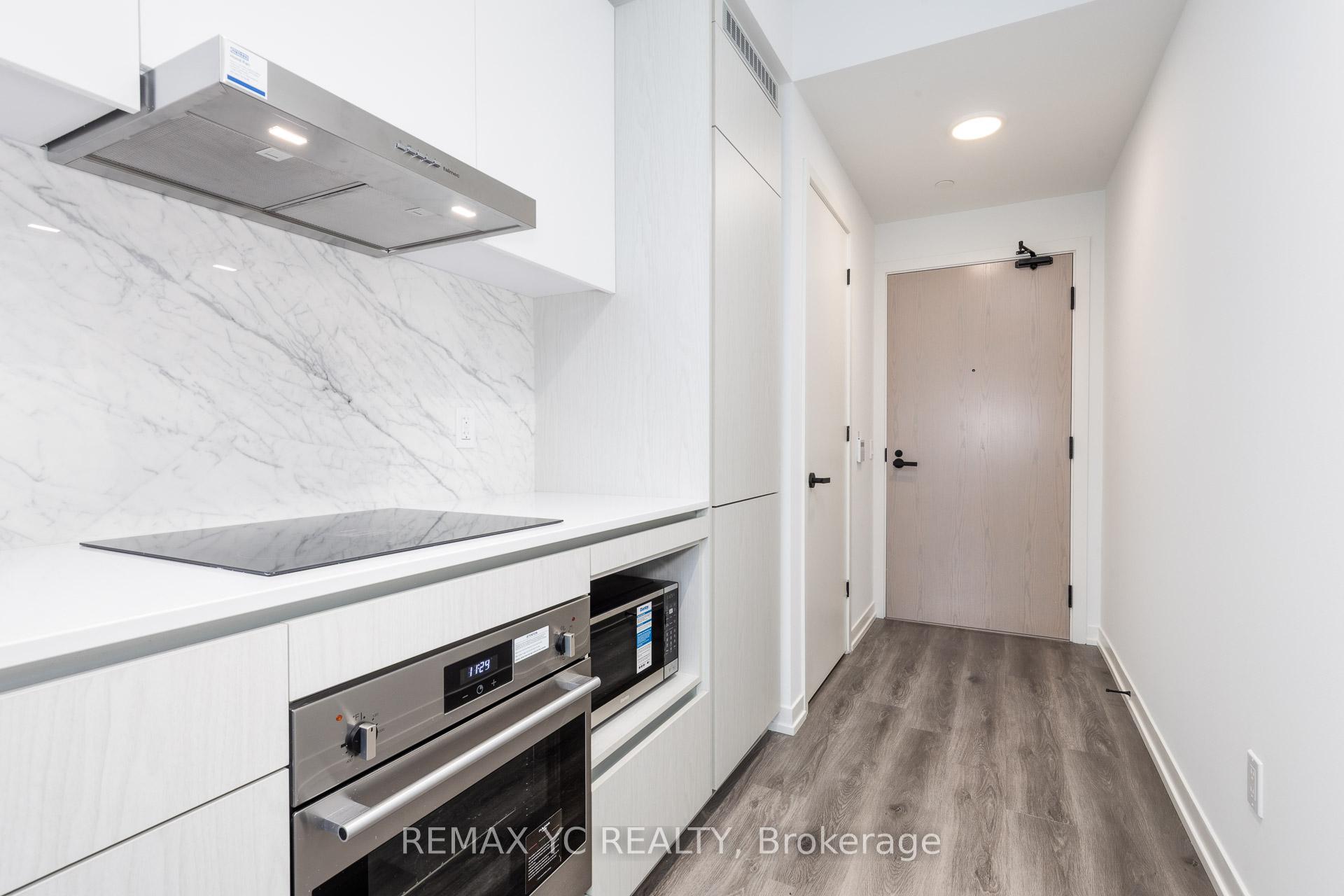 Photo 3 of Unit 3915, 28 Interchange Way, Vaughan, Vaughan Corporate Centre — HOMEH