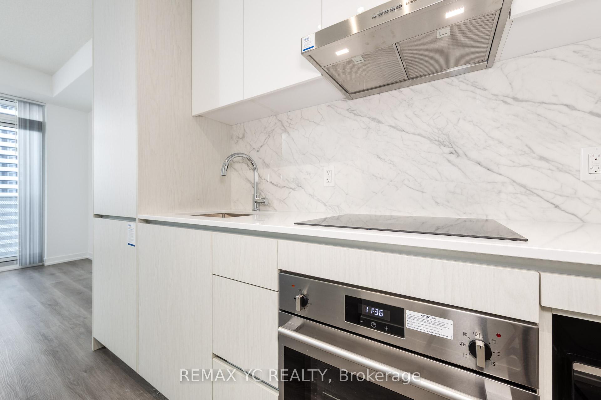 Photo 5 of Unit 3915, 28 Interchange Way, Vaughan, Vaughan Corporate Centre — HOMEH