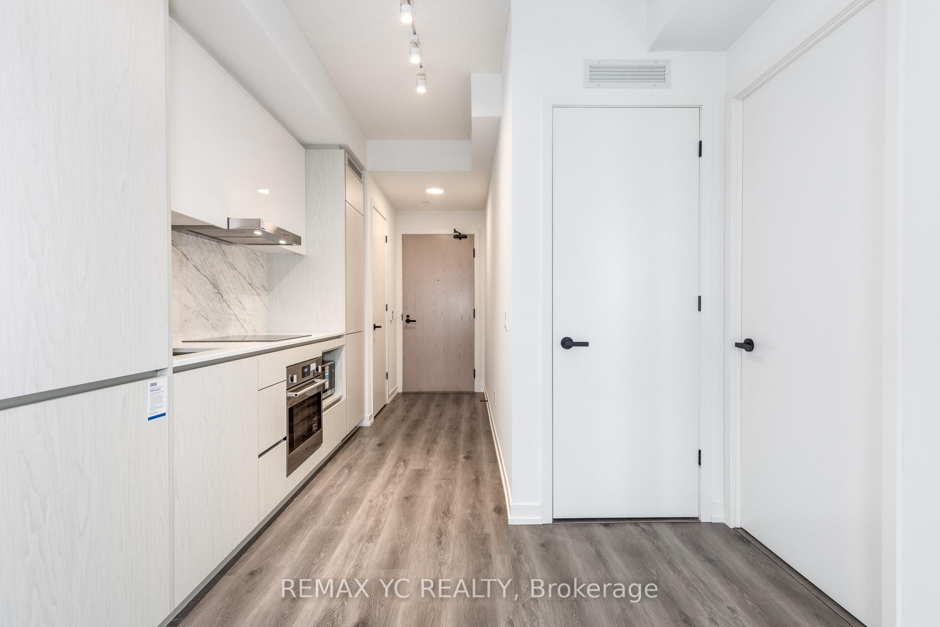 Photo 8 of Unit 3915, 28 Interchange Way, Vaughan, Vaughan Corporate Centre — HOMEH
