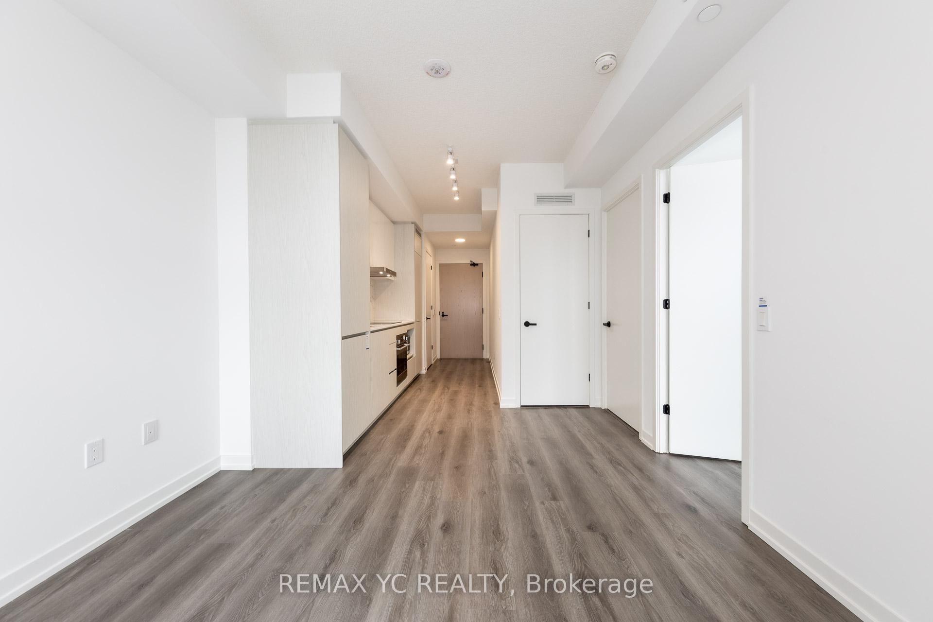 Photo 9 of Unit 3915, 28 Interchange Way, Vaughan, Vaughan Corporate Centre — HOMEH
