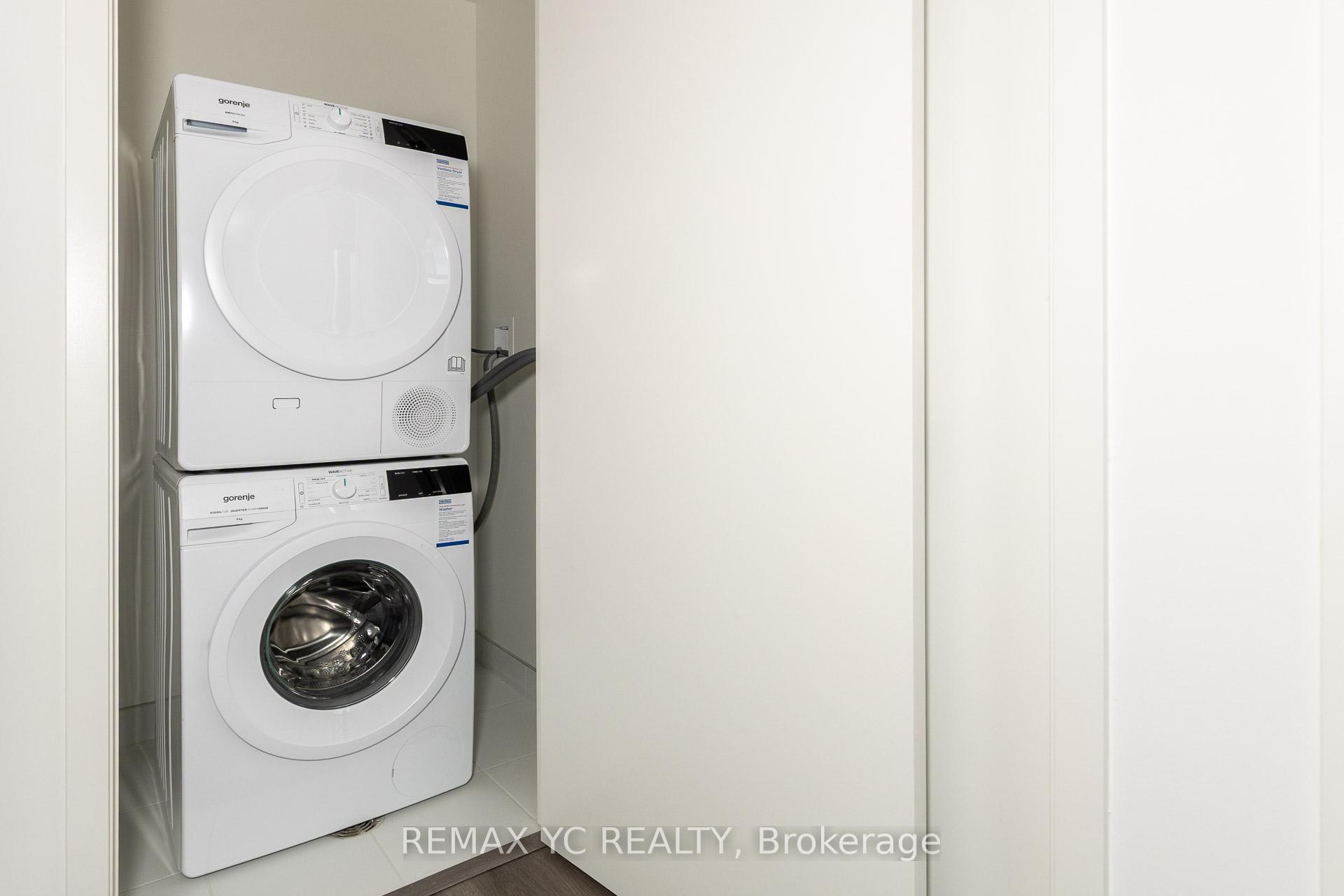 Photo 16 of Unit 3915, 28 Interchange Way, Vaughan, Vaughan Corporate Centre — HOMEH