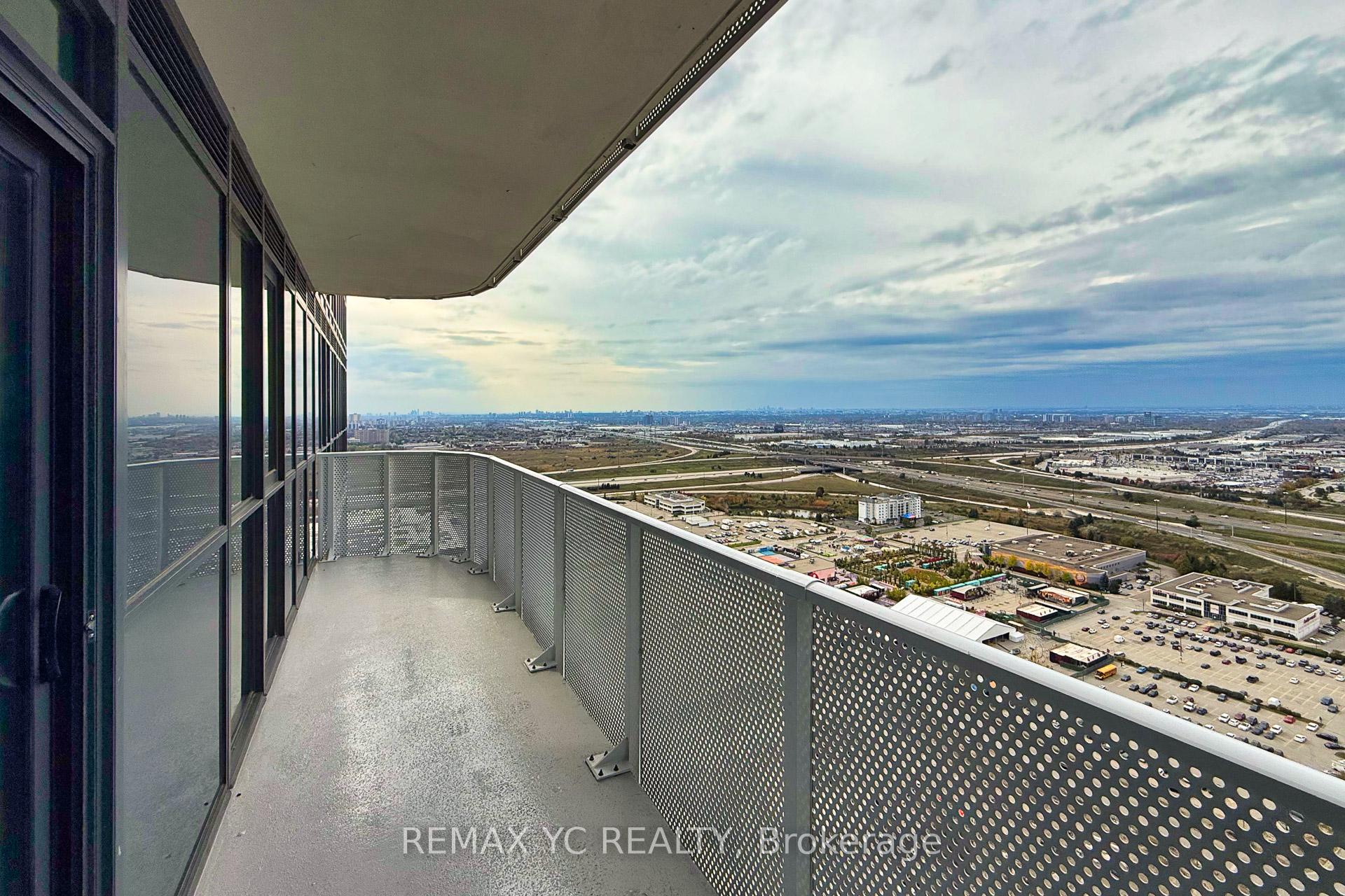 Photo 17 of Unit 3915, 28 Interchange Way, Vaughan, Vaughan Corporate Centre — HOMEH