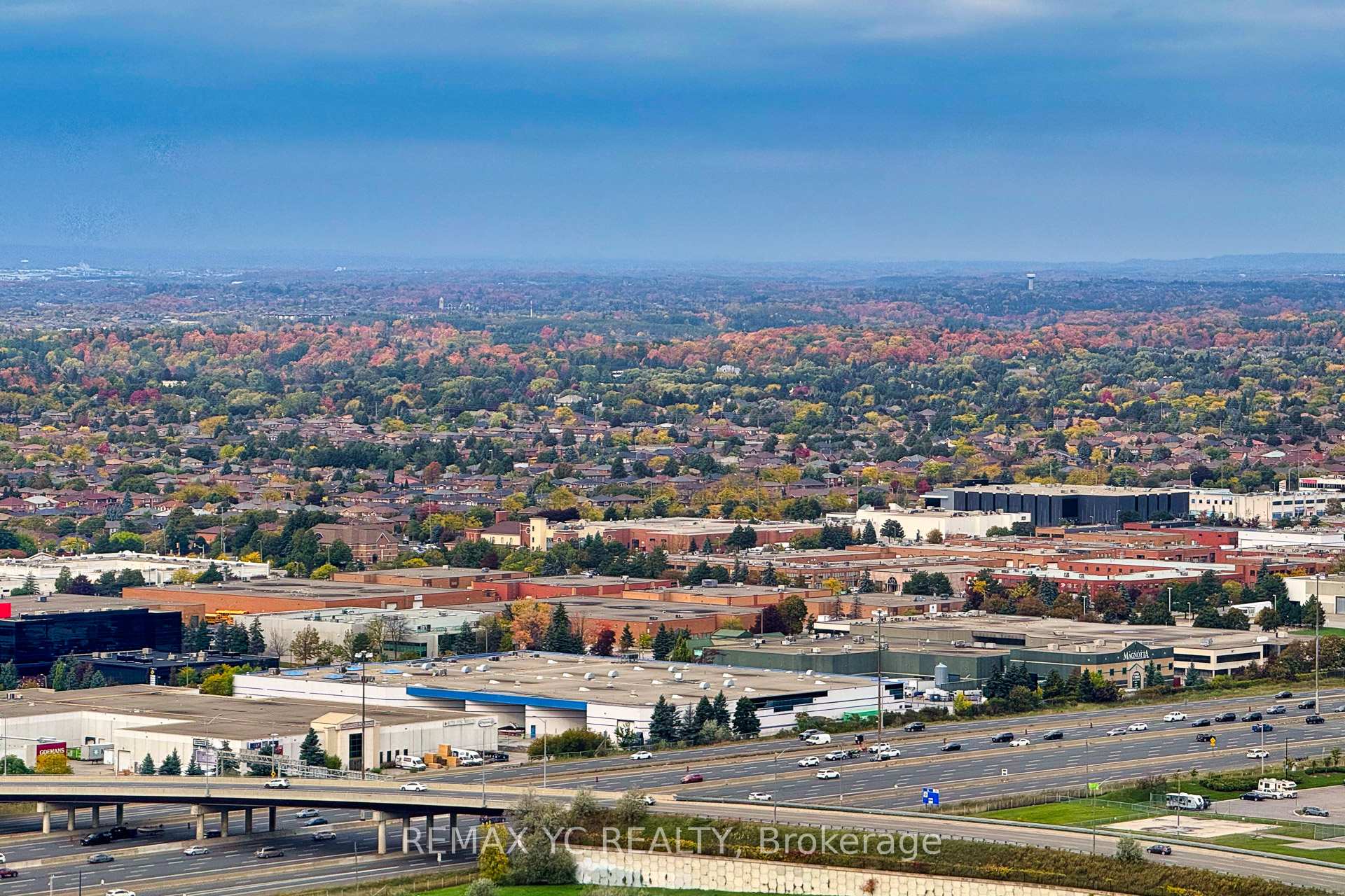 Photo 23 of Unit 3915, 28 Interchange Way, Vaughan, Vaughan Corporate Centre — HOMEH