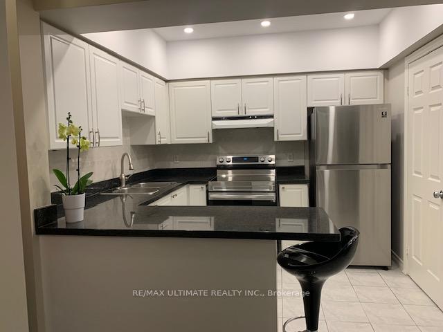 Photo 4 of Unit 409, 211 Randolph Road, Toronto, Leaside — HOMEH