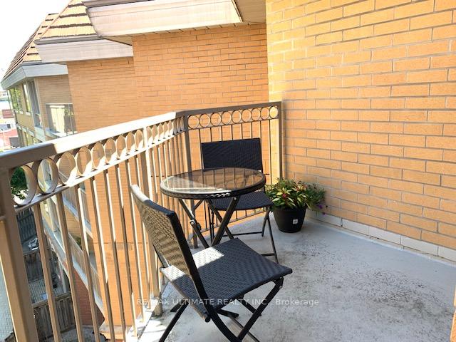 Photo 9 of Unit 409, 211 Randolph Road, Toronto, Leaside — HOMEH