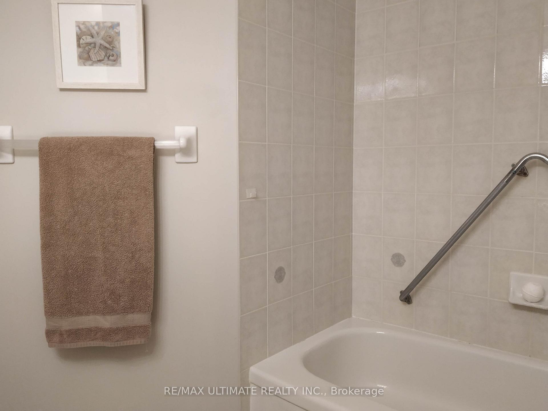 Photo 19 of Unit 409, 211 Randolph Road, Toronto, Leaside — HOMEH