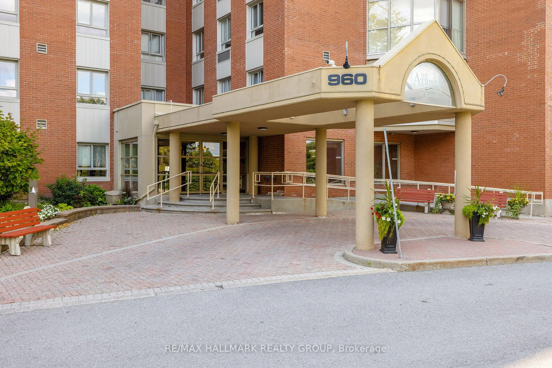 Front of Unit 105, 960 Teron Road