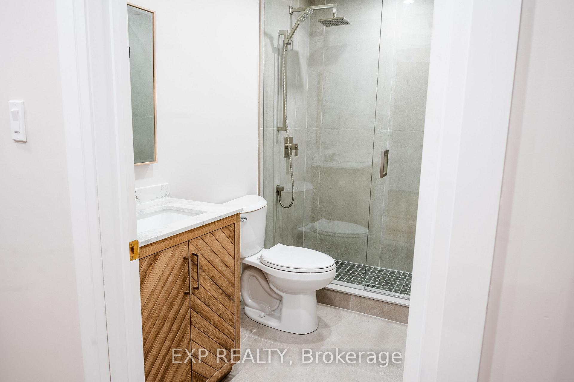 Photo 8 of 160 Bishop Drive, Barrie, Ardagh — HOMEH