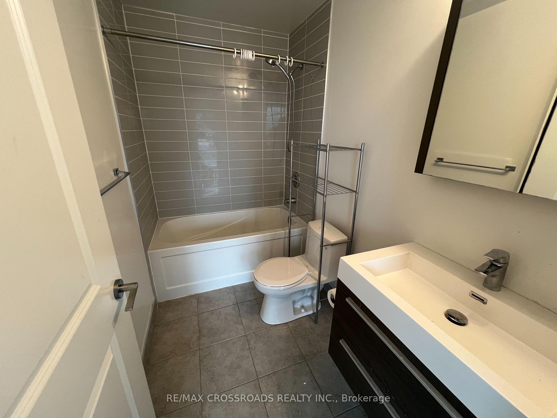 Photo 9 of Unit 907, 8 Rouge Valley Drive, Markham, Unionville — HOMEH