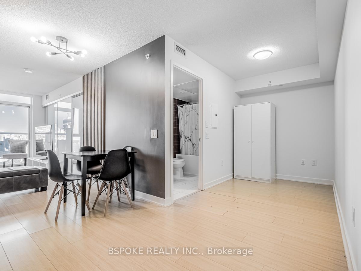 Photo 16 of Unit 3303, 75 Queens Wharf Road, Toronto, Waterfront Communities — HOMEH