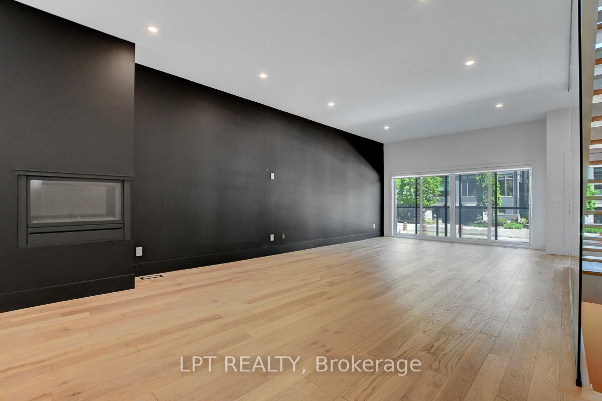 Photo 11 of 111 Greenfield Avenue, Ottawa, Ottawa East — HOMEH