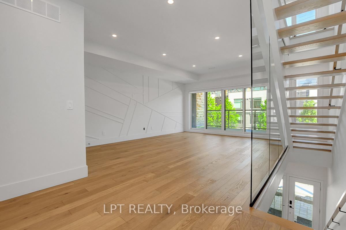 Photo 21 of 111 Greenfield Avenue, Ottawa, Ottawa East — HOMEH