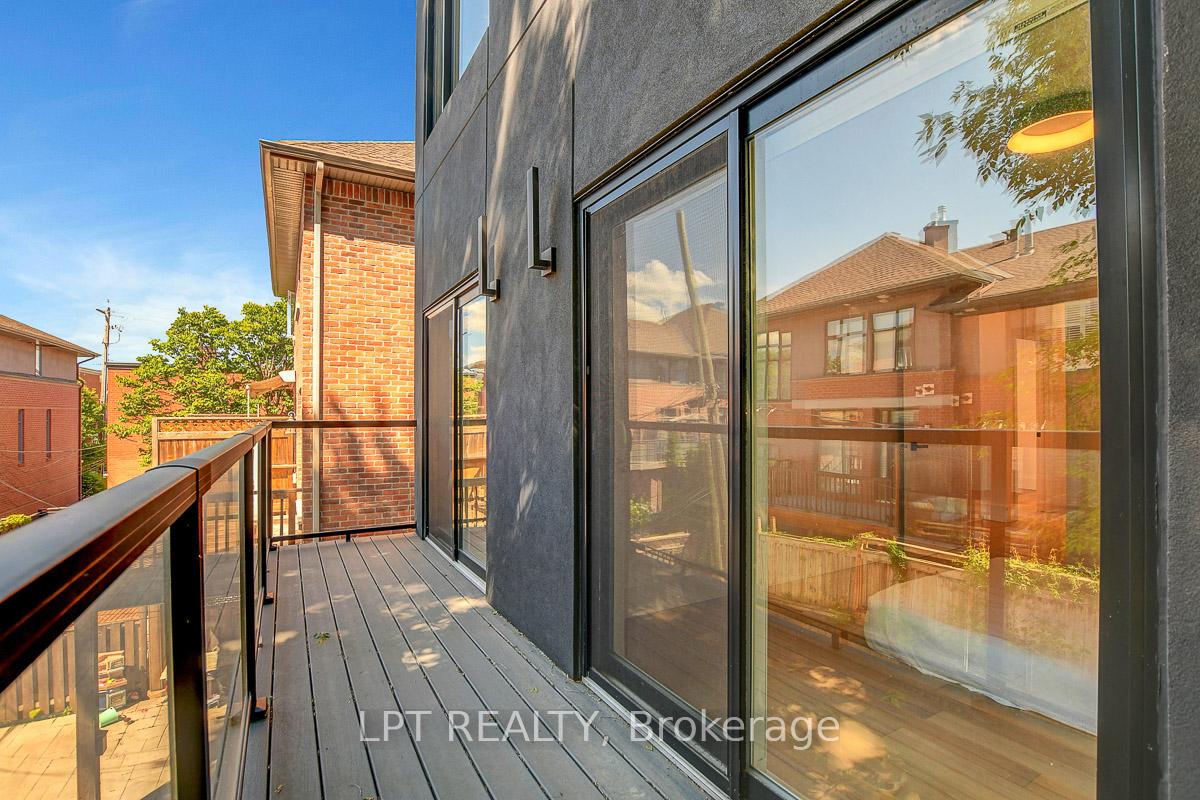 Photo 33 of 111 Greenfield Avenue, Ottawa, Ottawa East — HOMEH