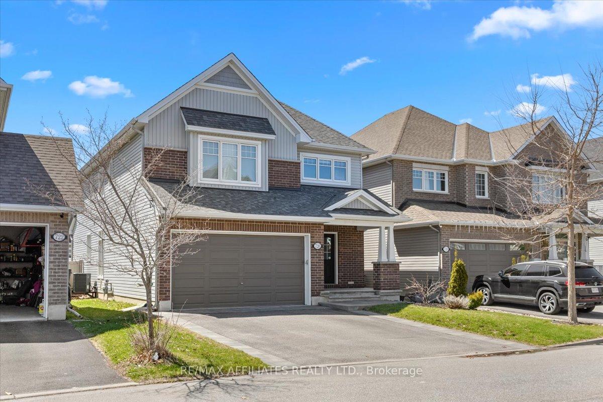 Photo 2 of 726 Bunchberry Way, Ottawa, Blossom Park/Kemp Park/Findlay Creek — HOMEH
