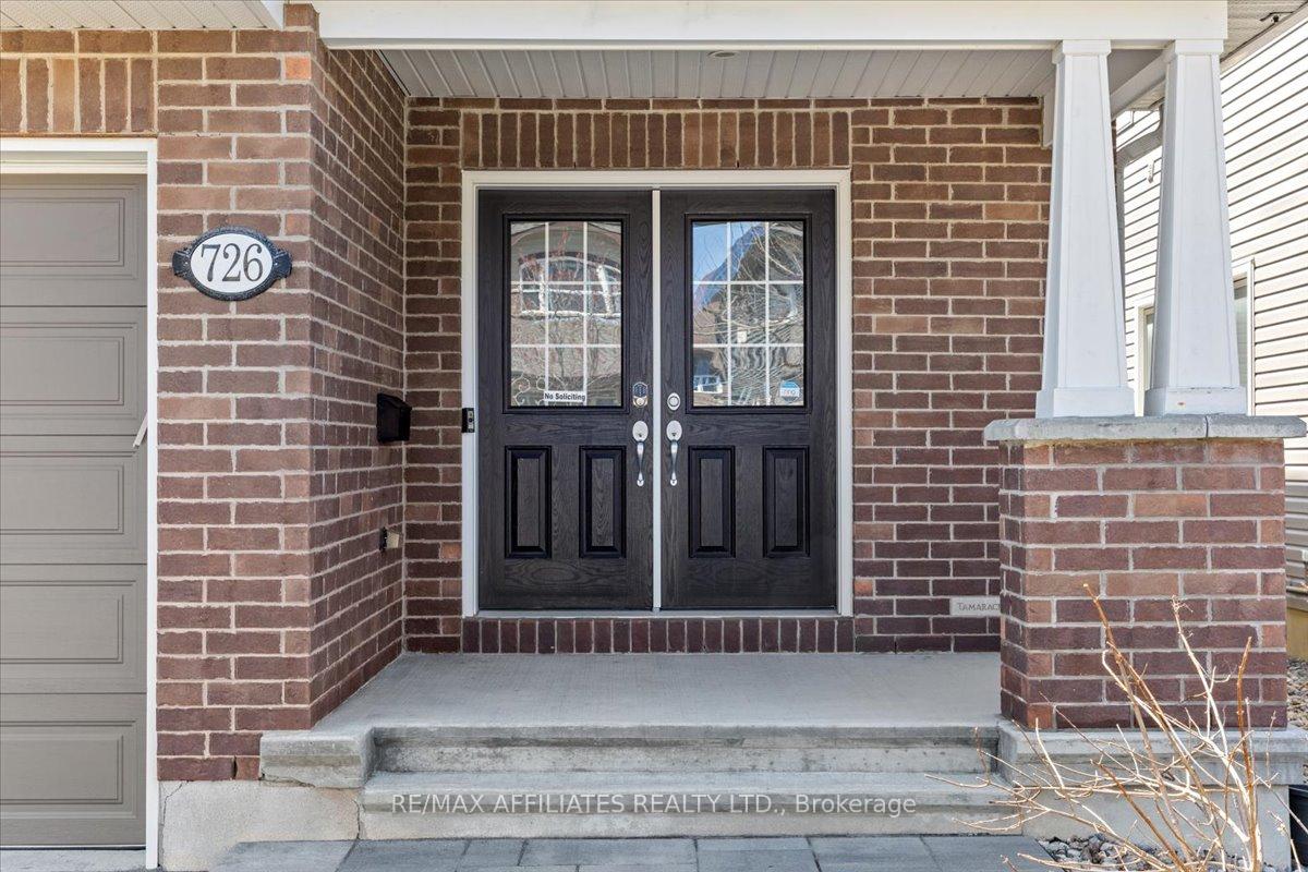 Photo 3 of 726 Bunchberry Way, Ottawa, Blossom Park/Kemp Park/Findlay Creek — HOMEH