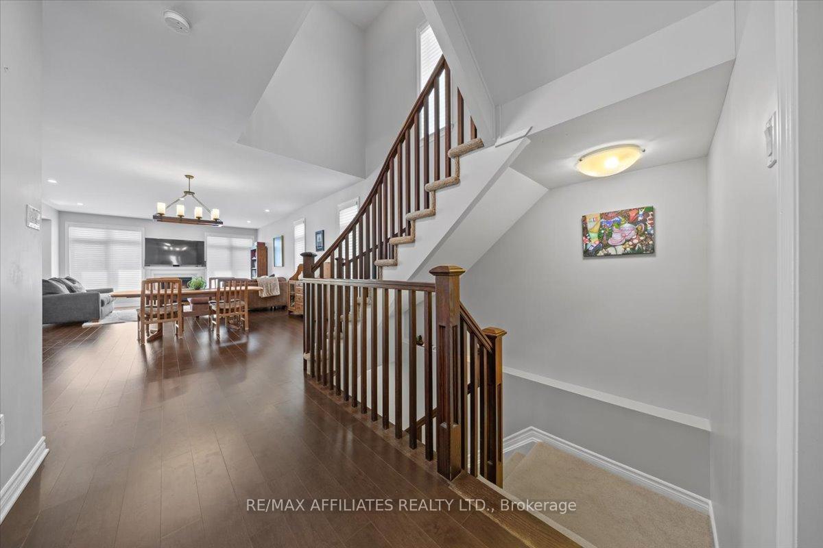 Photo 6 of 726 Bunchberry Way, Ottawa, Blossom Park/Kemp Park/Findlay Creek — HOMEH