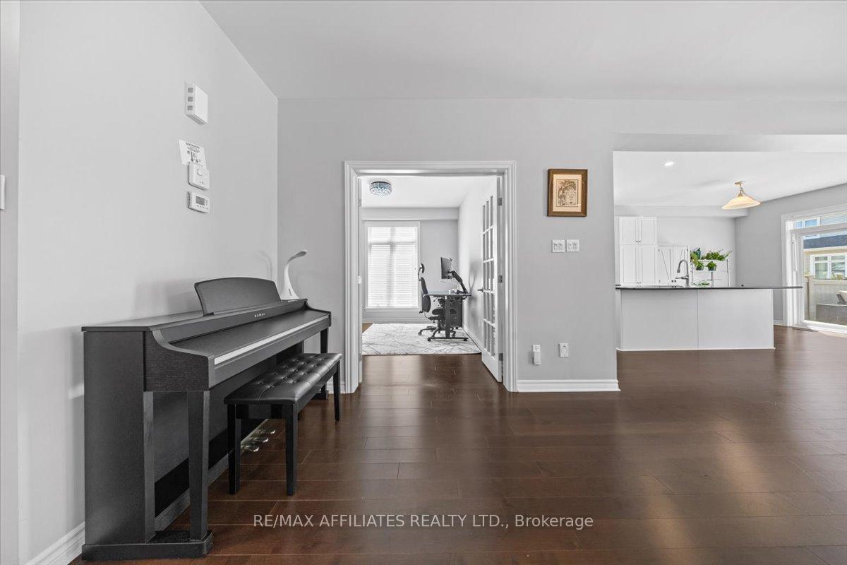 Photo 8 of 726 Bunchberry Way, Ottawa, Blossom Park/Kemp Park/Findlay Creek — HOMEH