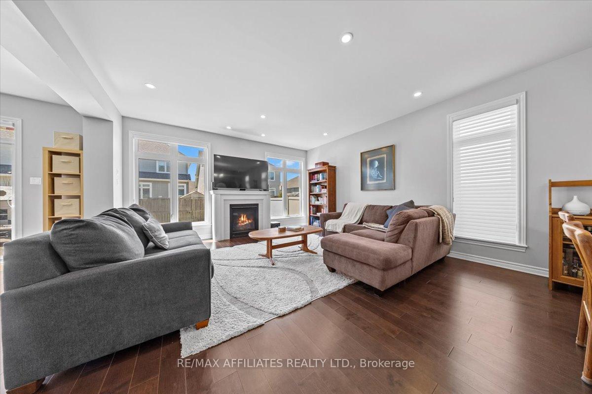 Photo 13 of 726 Bunchberry Way, Ottawa, Blossom Park/Kemp Park/Findlay Creek — HOMEH